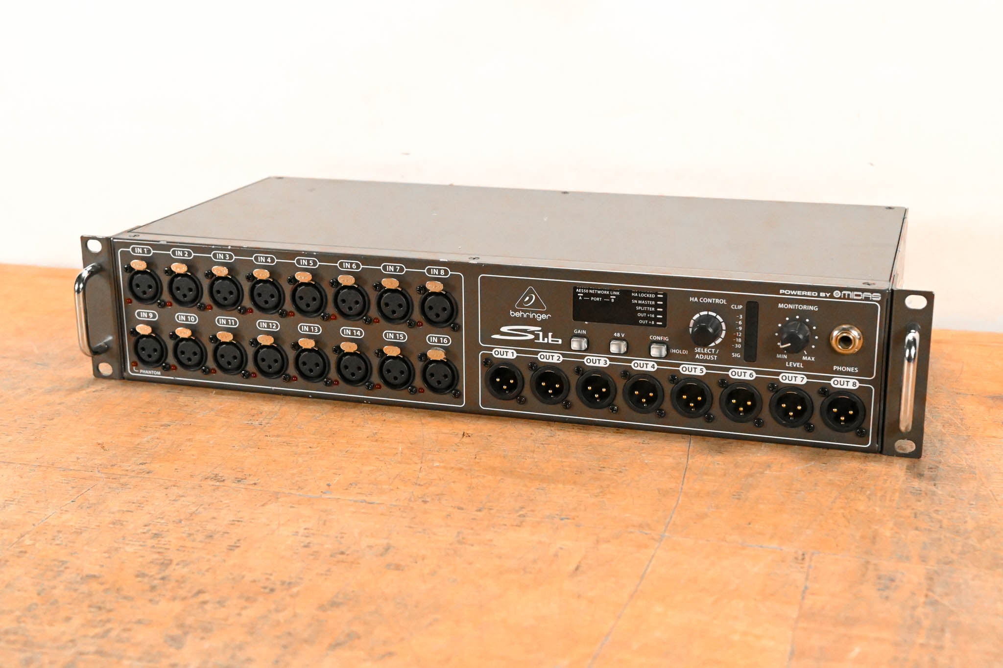 Behringer S16 16 x 8 Digital Stage Box