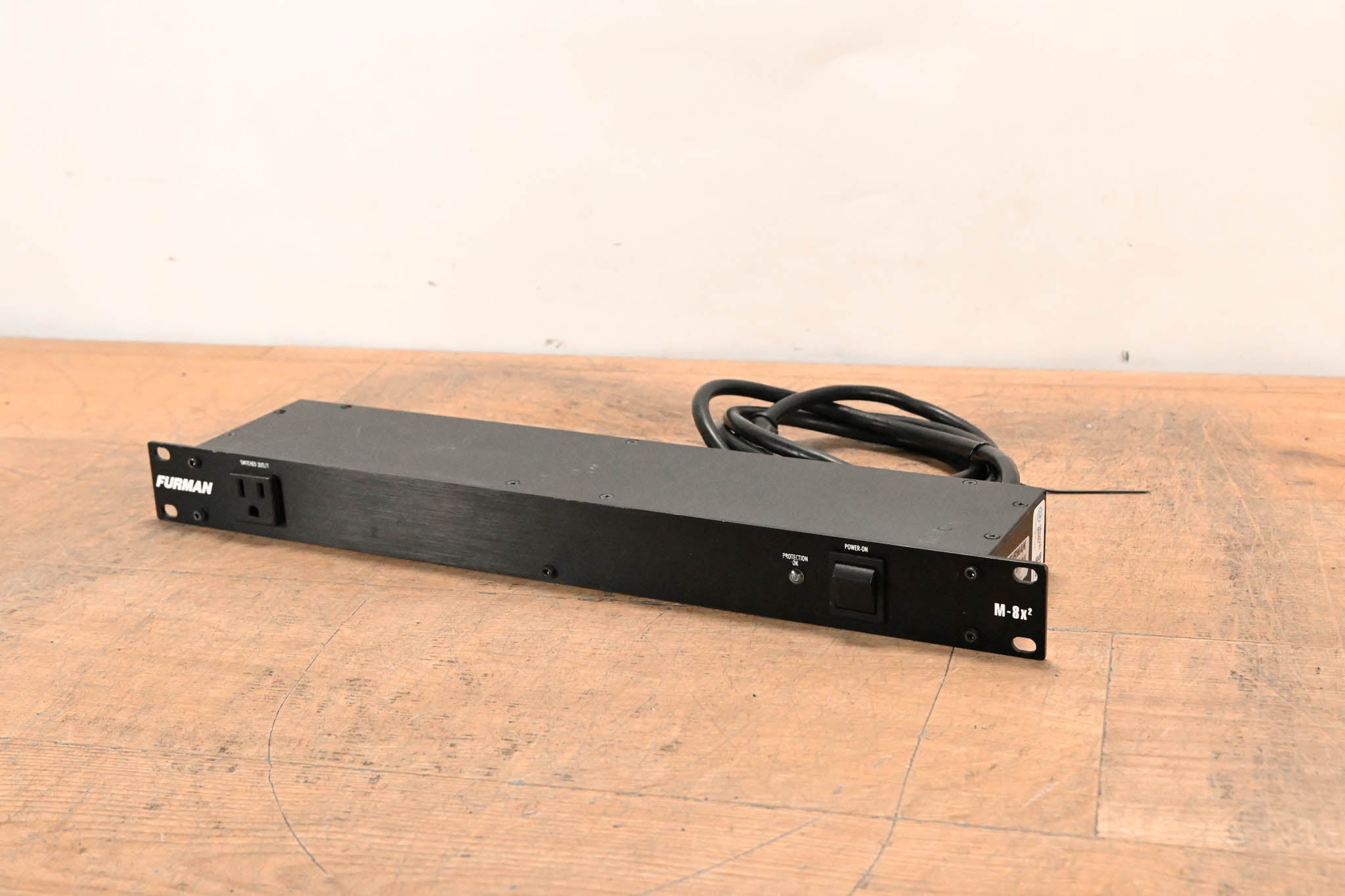 Furman M-8x2 8-Outlet Power Conditioner