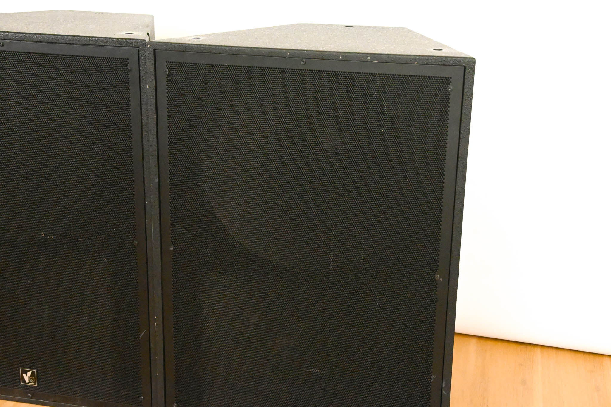 Tannoy VQNET-60 Dual 12" 2400W 3-Way Powered Loudspeaker (PAIR)