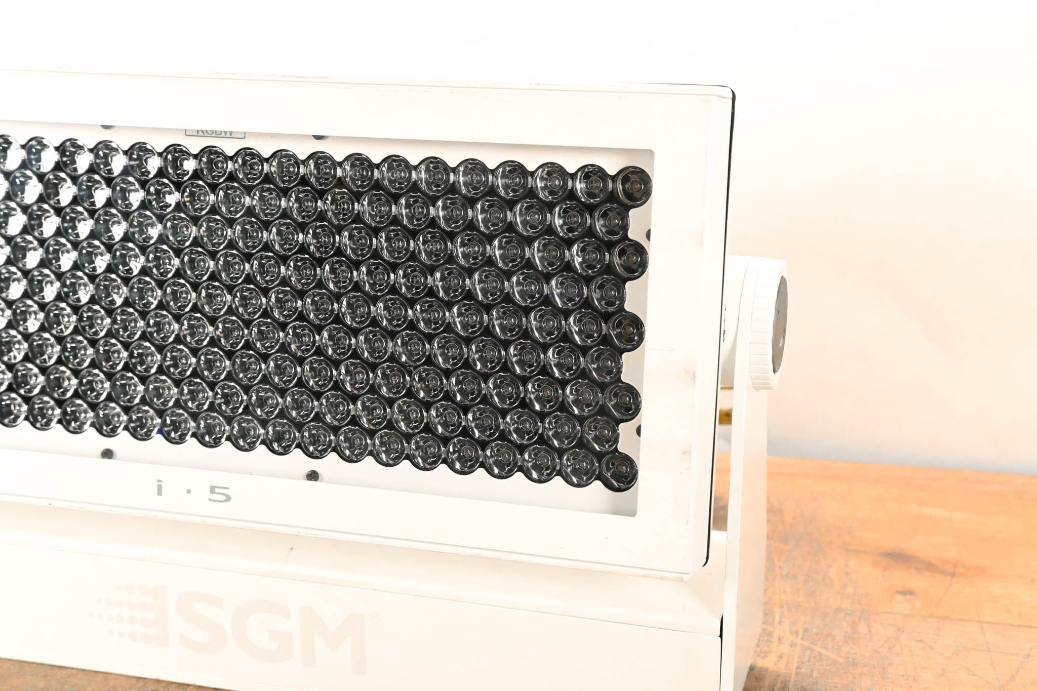 SGM i·5 RGBW POI Outdoor LED Wash Light