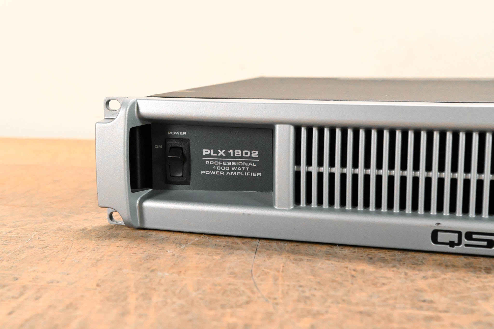 QSC PLX1802 2-Channel Power Amplifier
