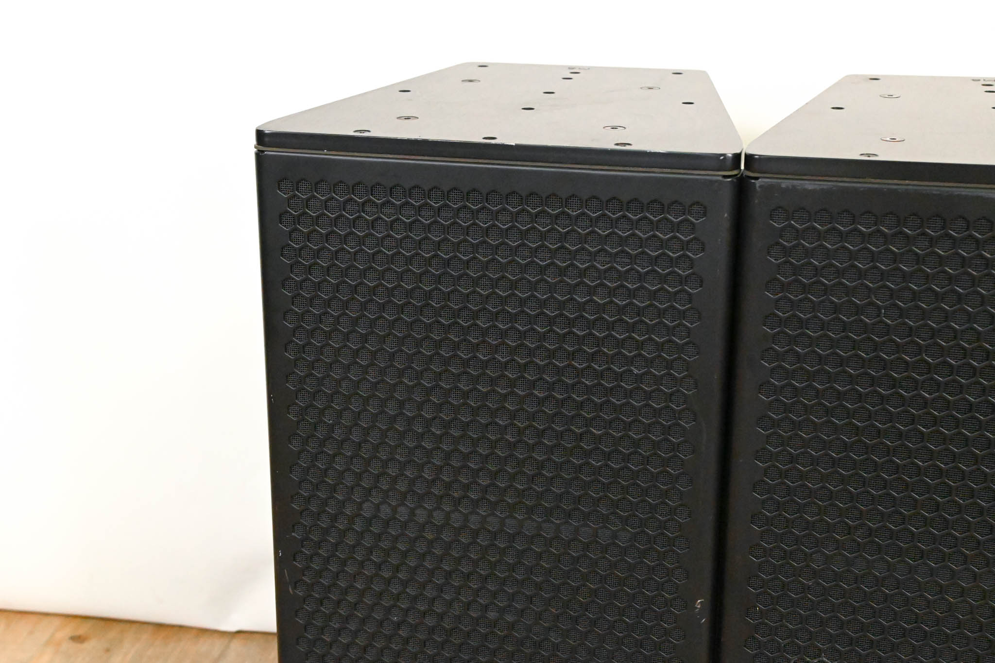 Meyer Sound UPJ-1P Compact VariO Loudspeaker (PAIR)