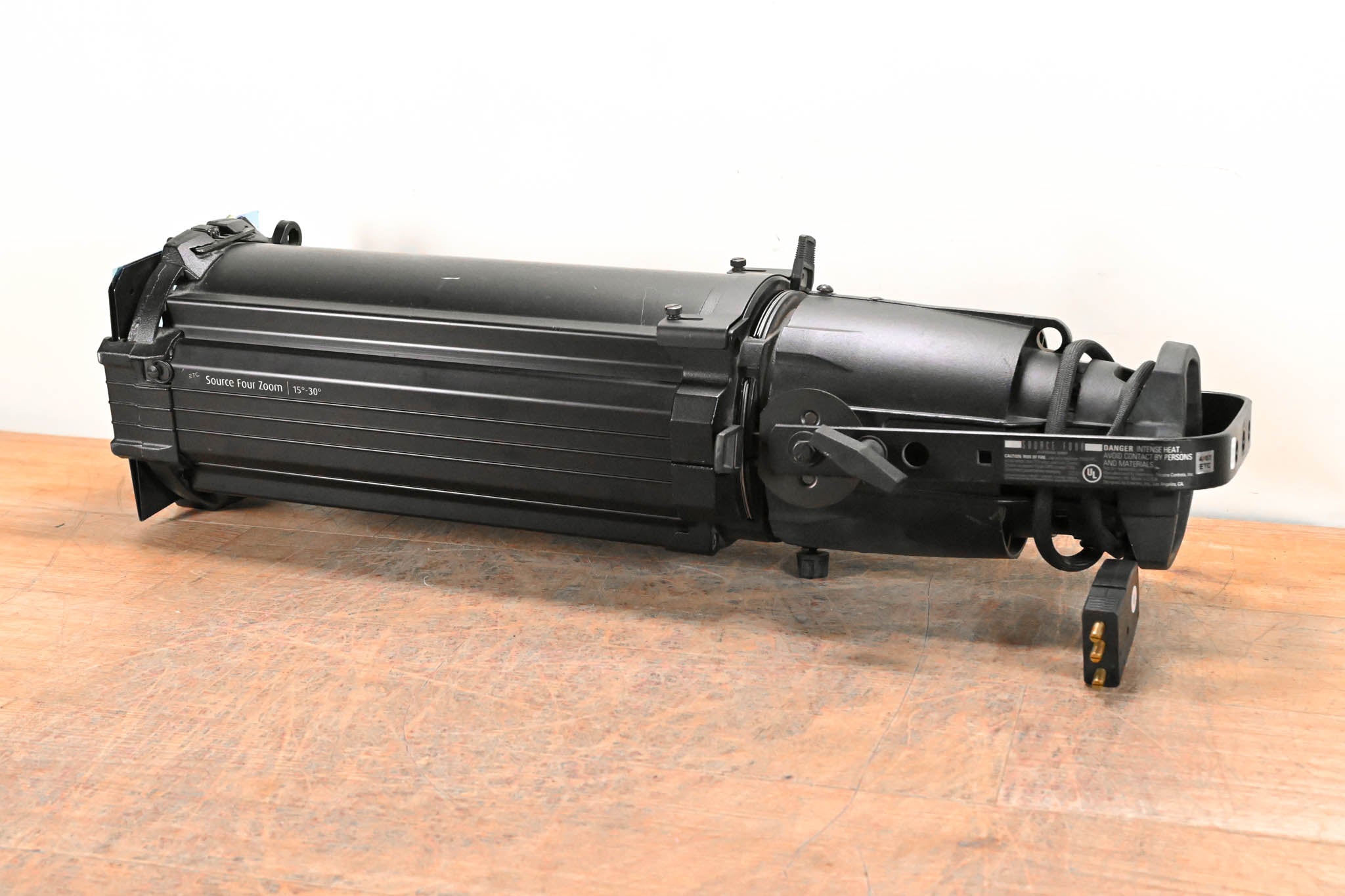 ETC Source Four Zoom 15-30 Degree 750 Ellipsoidal Light