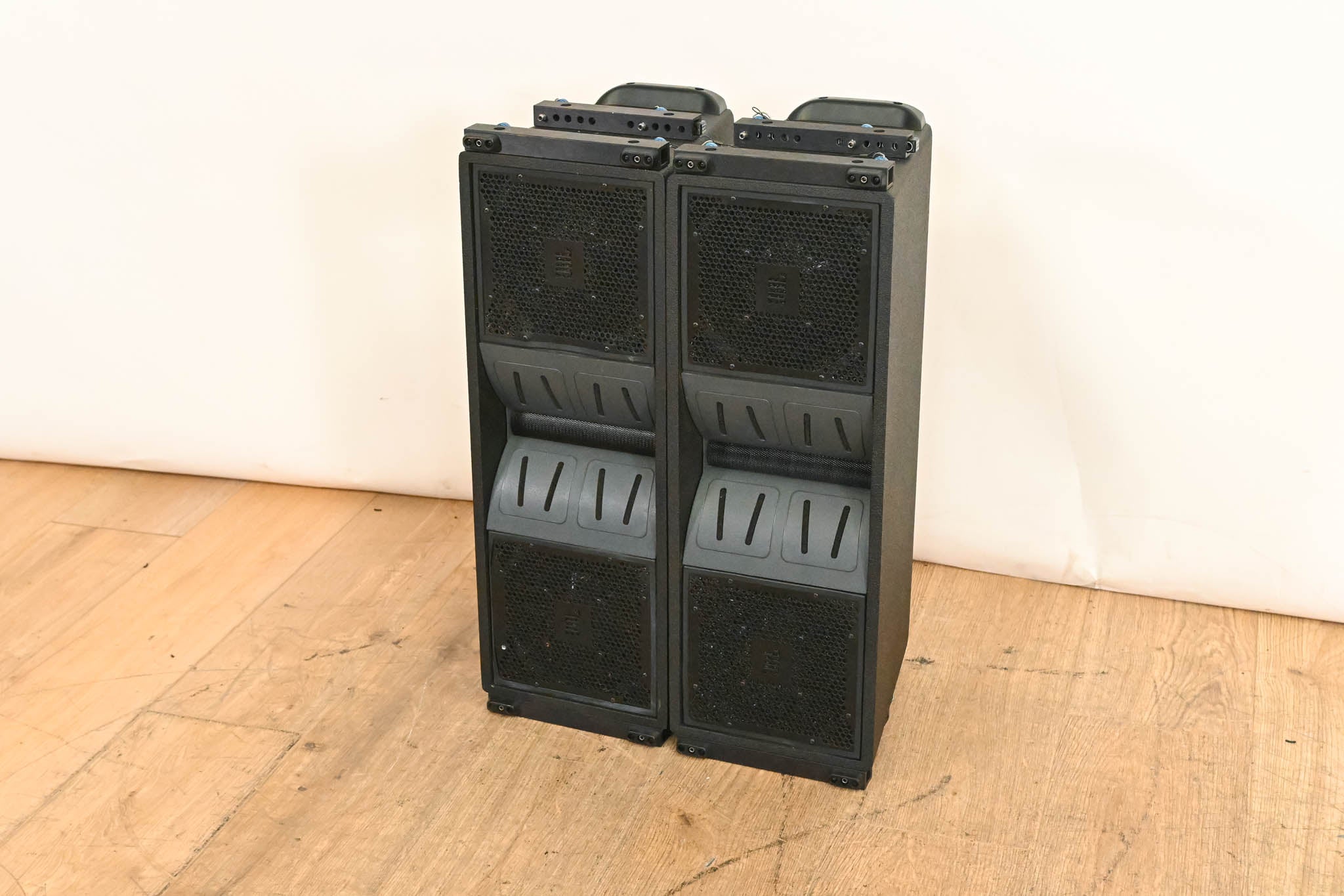 JBL VT4886 Dual 6.5" Passive Compact Line Array Loudspeakers (PAIR)