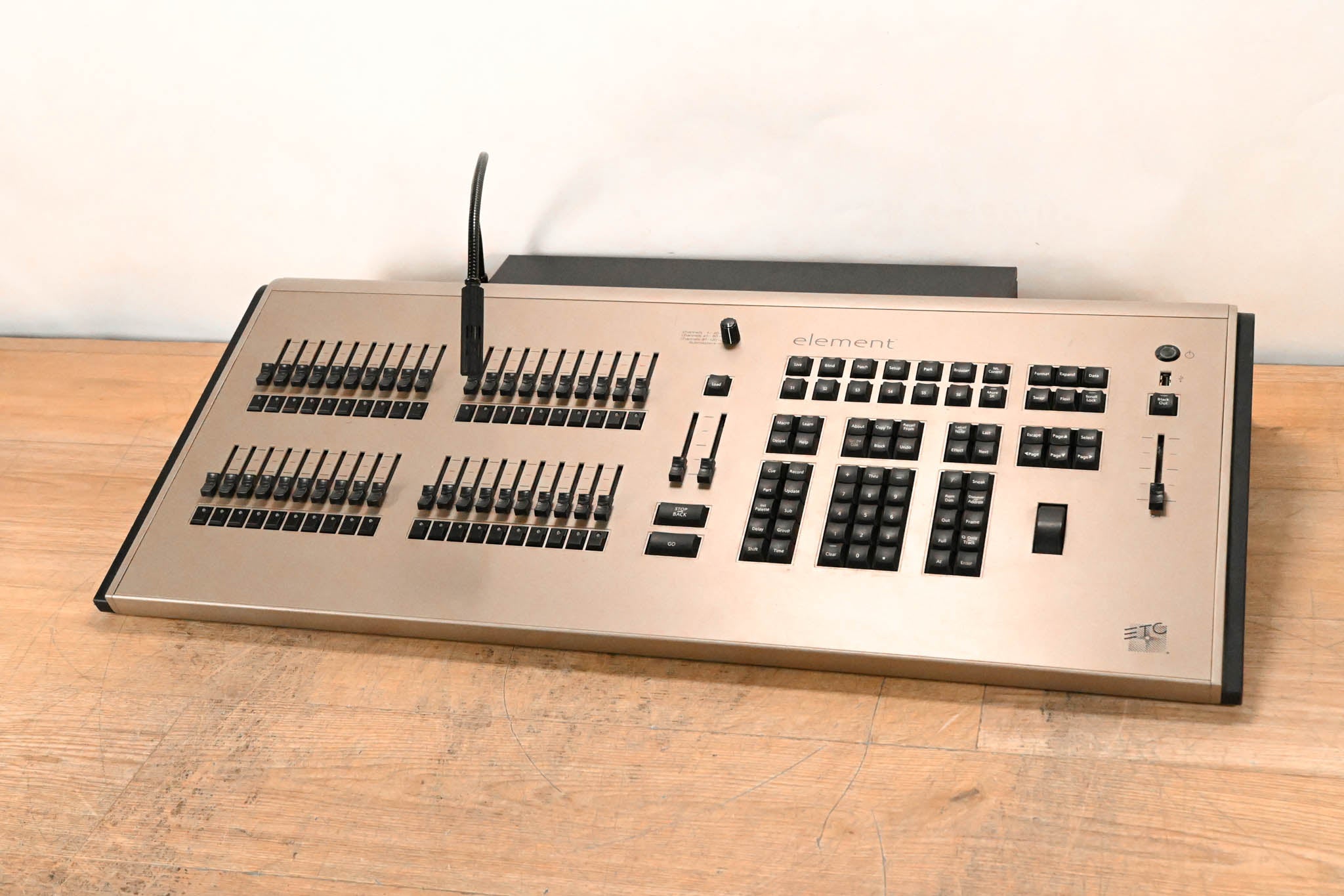 ETC Element 40-Fader 250-Channel Lighting Control Console