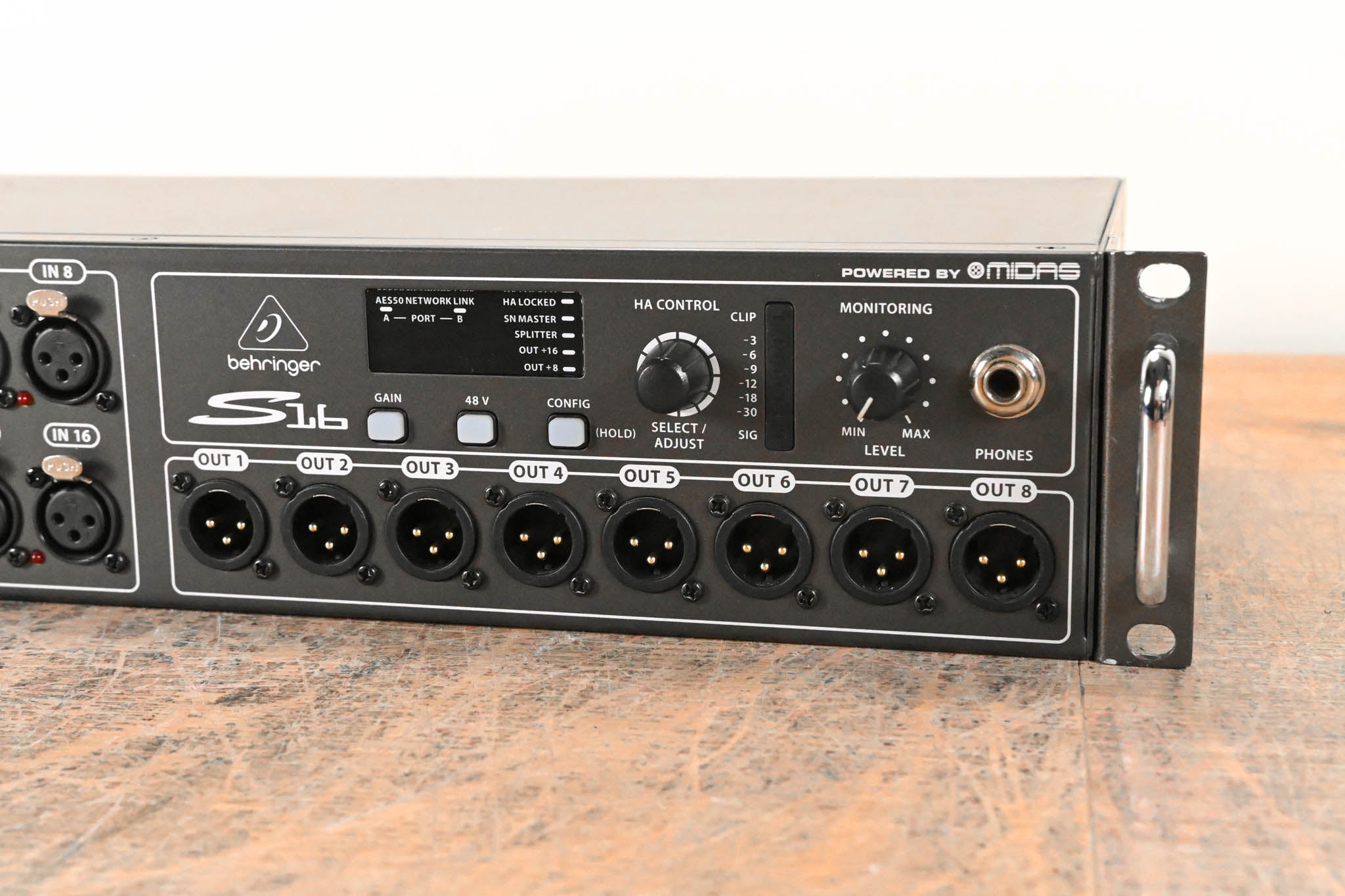 Behringer S16 16 x 8 Digital Stage Box