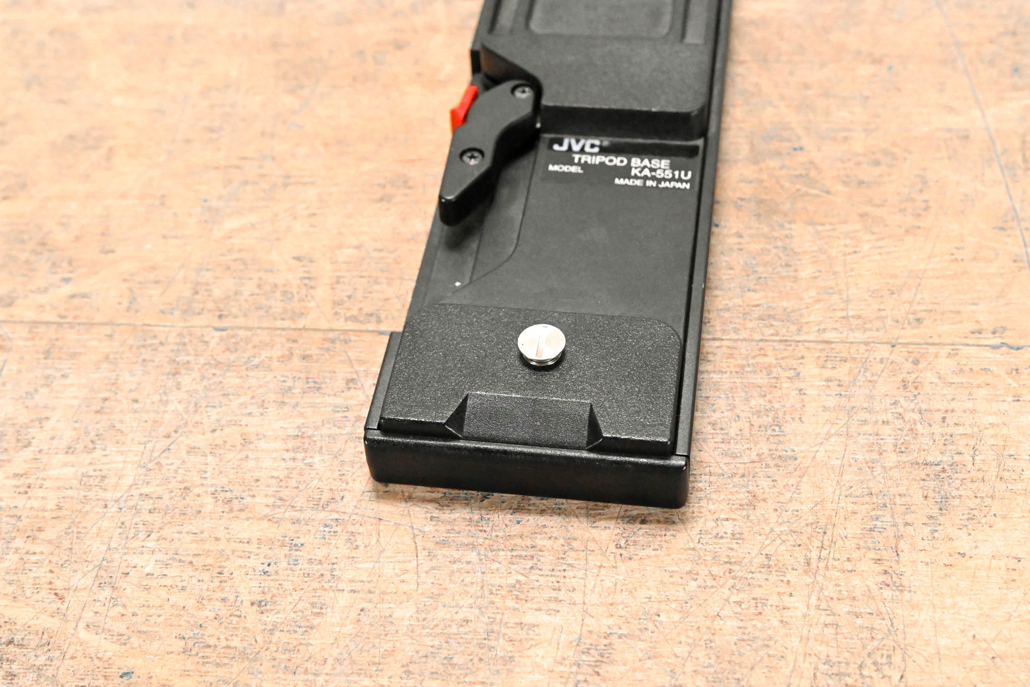 JVC KA-551U Tripod Adapter Plate
