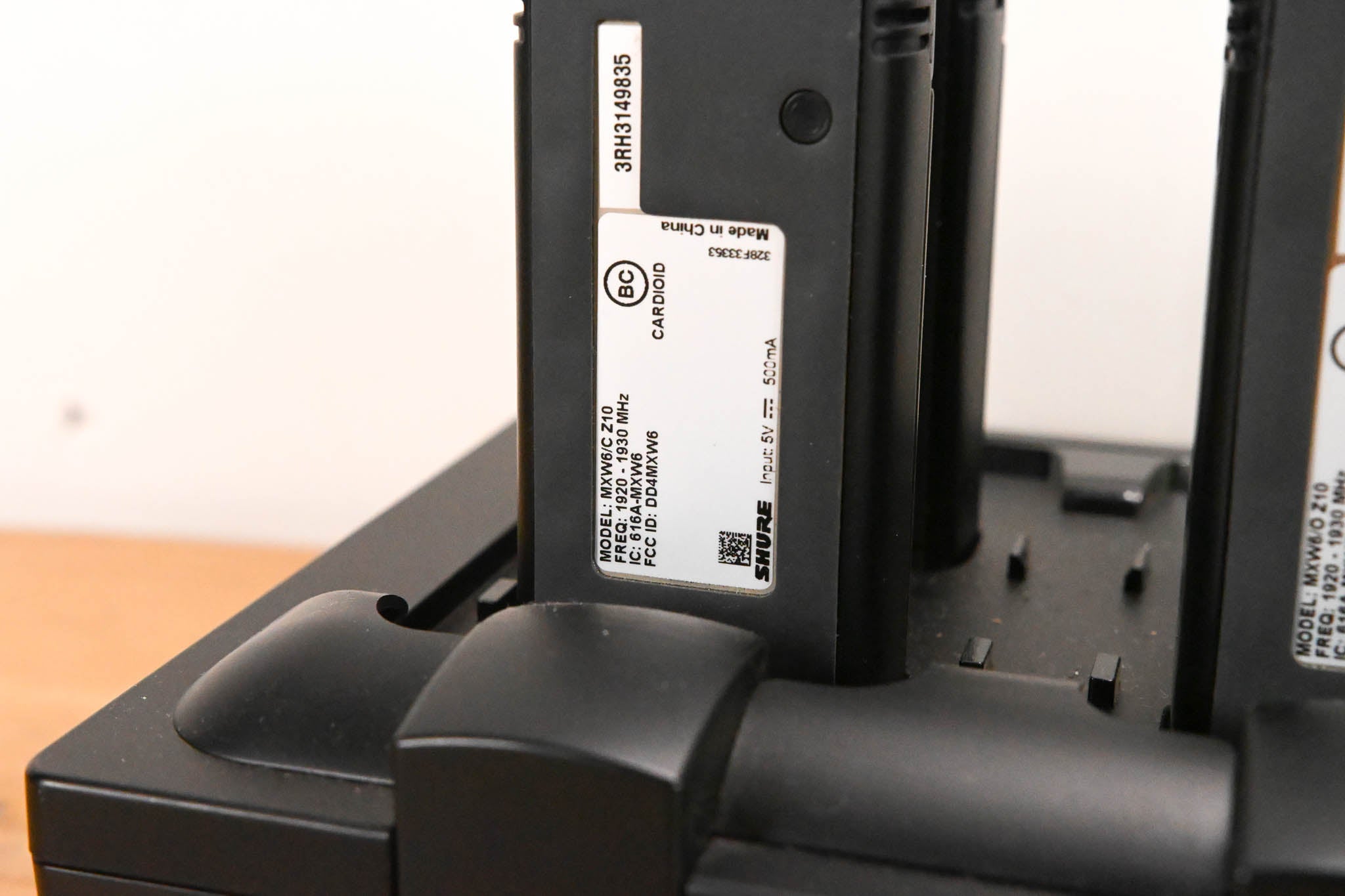 Shure MXWNCS8 Charging Station w/ MXW6 Boundary Mics (NO POWER SUPPLY)