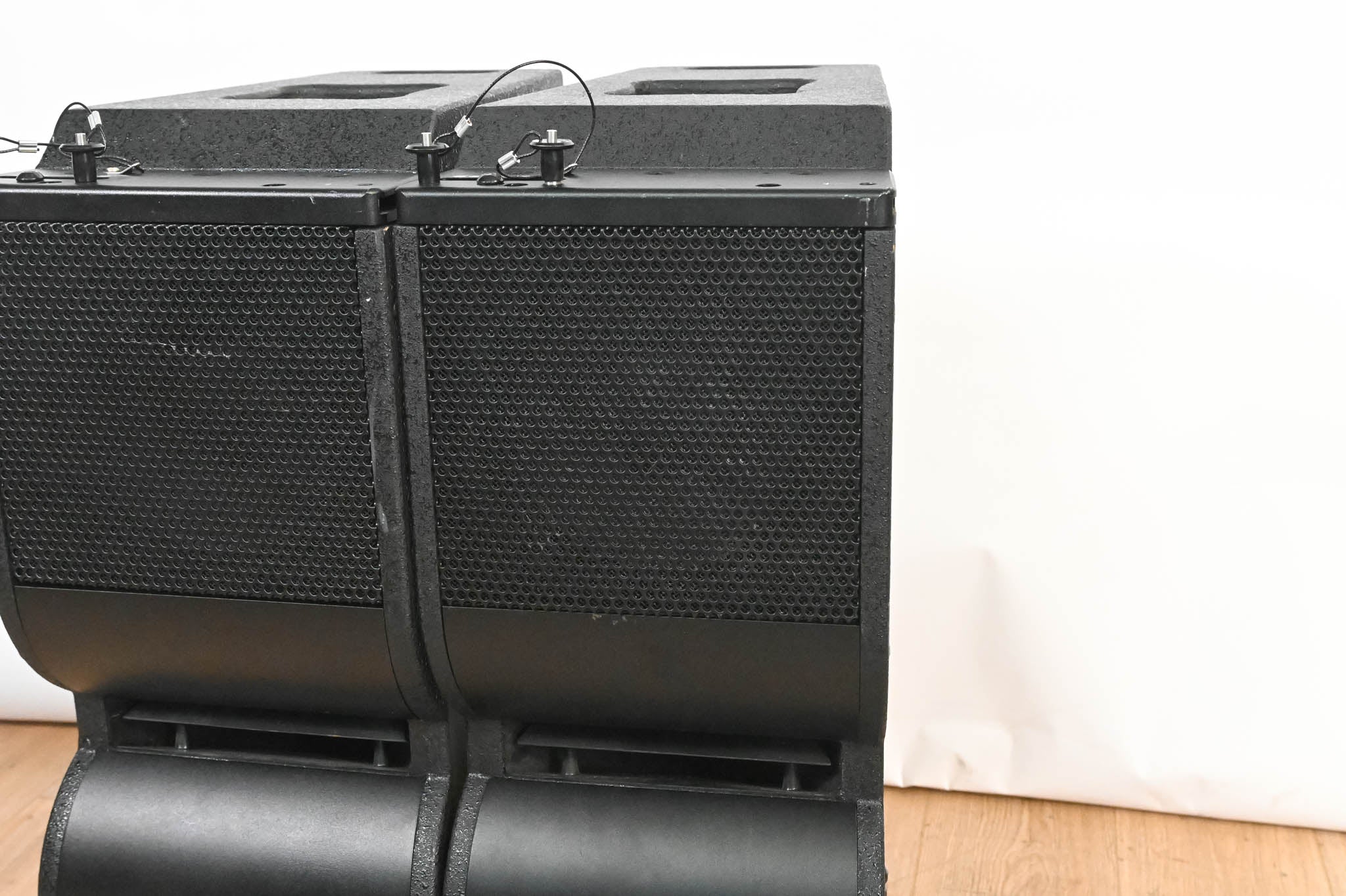 JAH Audio JLA208 Pro Tri-Amplified Passive Line Array (PAIR)