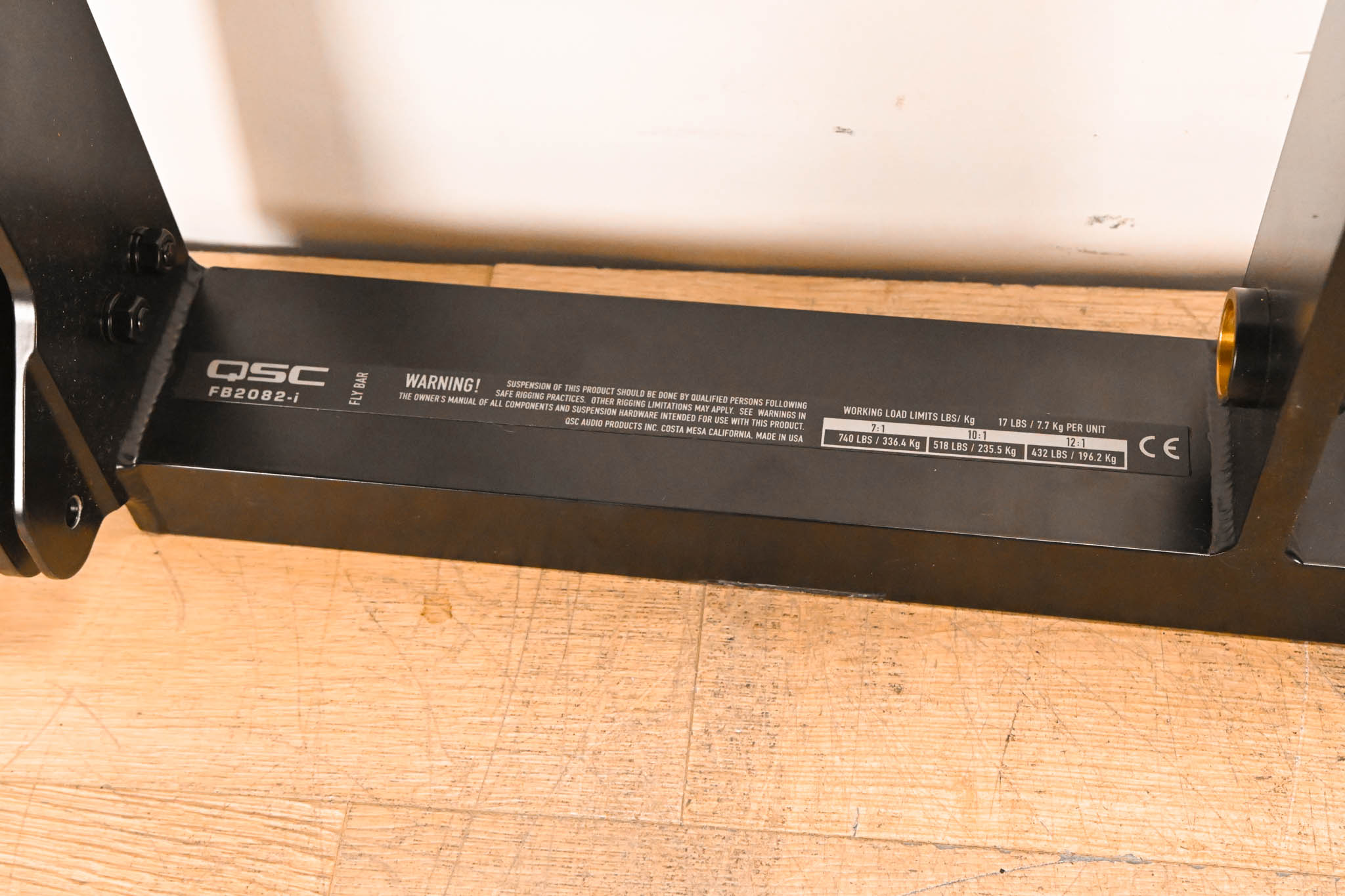 QSC FB2082i Flybar for WL2082-i and WL115-sw Speakers