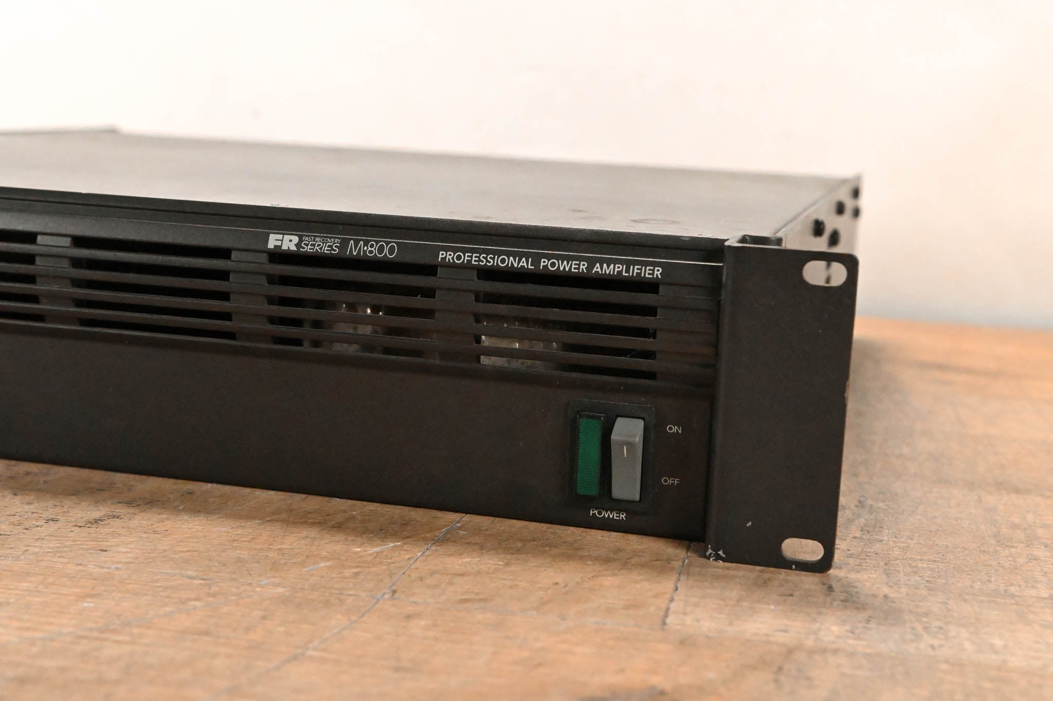 Mackie M800 FR Series 2-Channel Power Amplifier