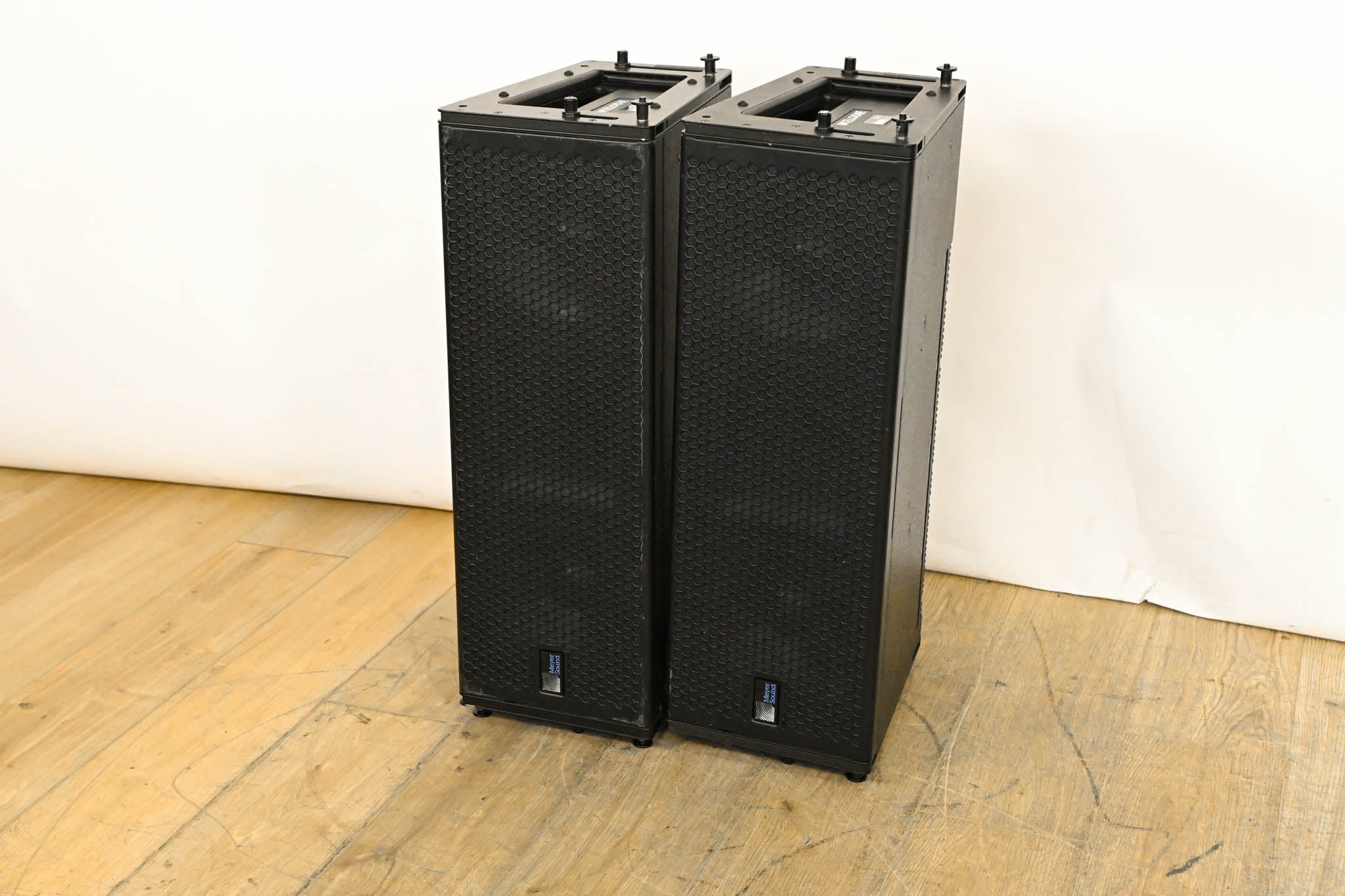 Meyer Sound M'elodie High-Power Curvilinear Array Loudspeaker (PAIR)