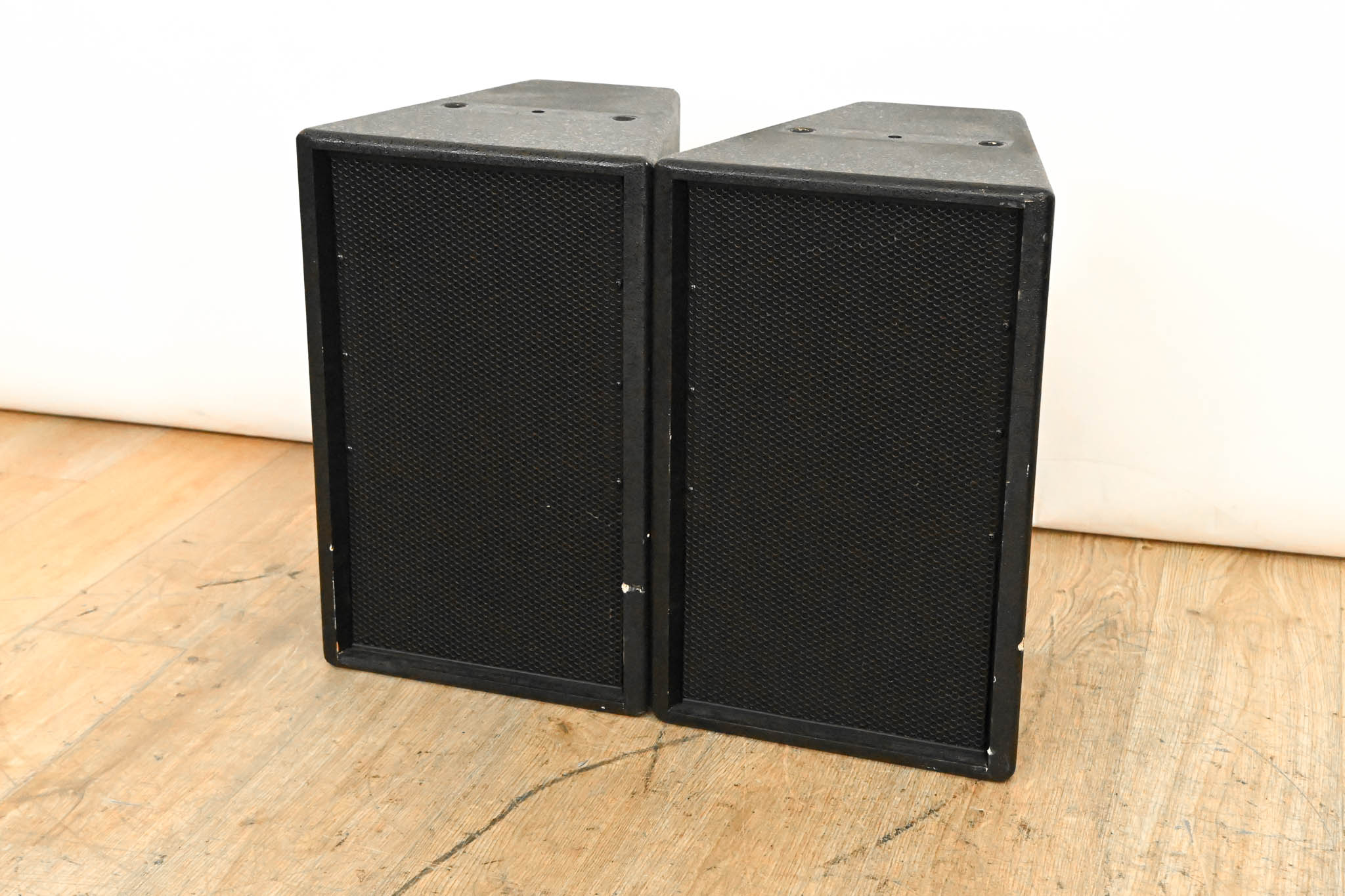 EAW VFR109i Two-Way Full-Range Loudspeaker (PAIR)