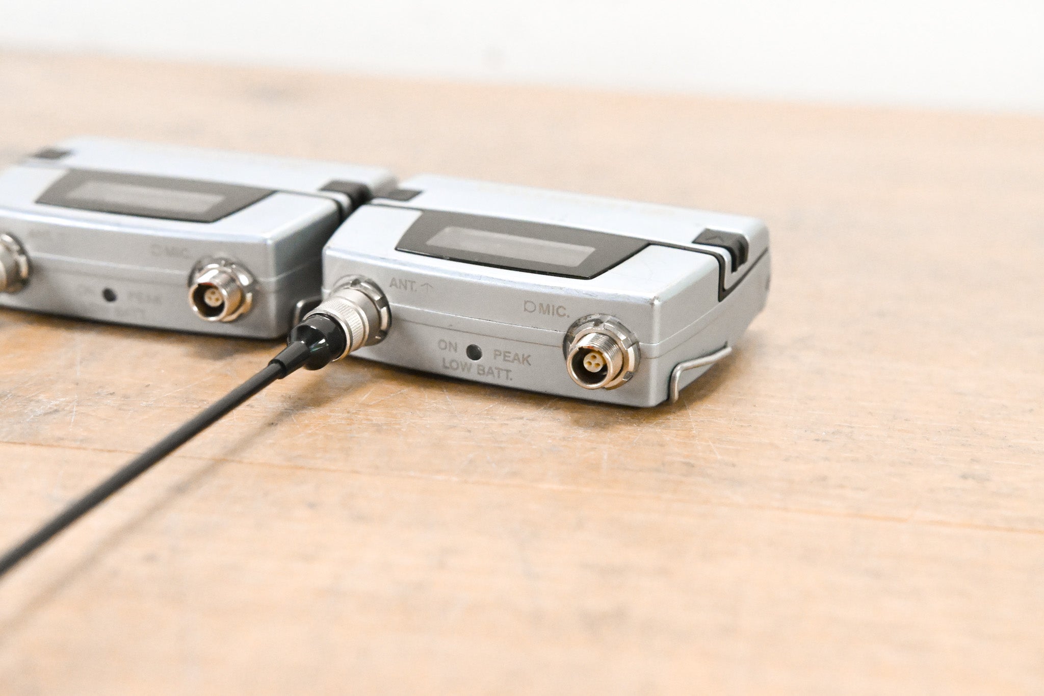 Sennheiser EM 3532-U Mikroport Receiver w/ SK5212-II Packs 530-566MHz