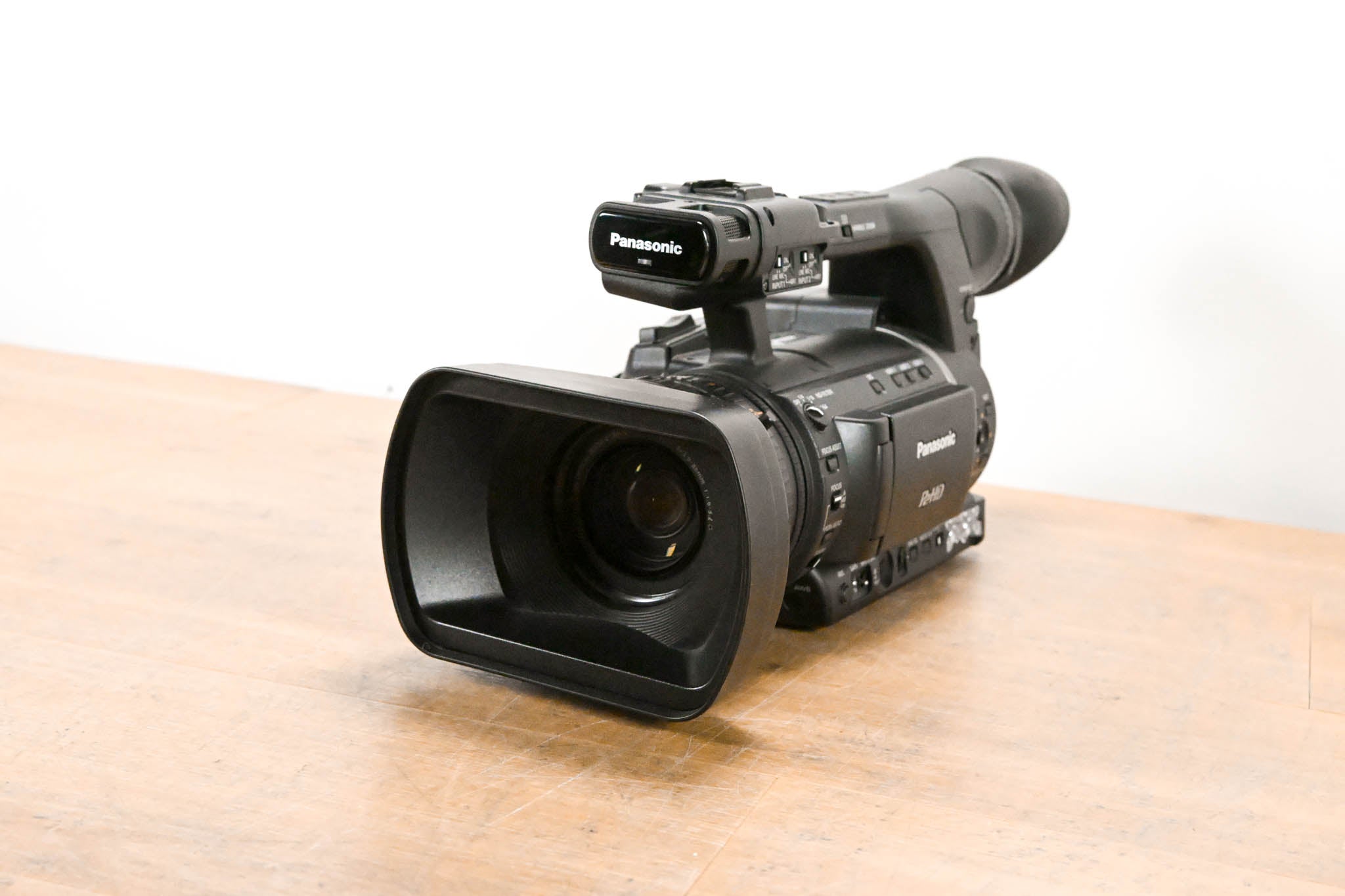 Panasonic AG-HPX250P P2 HD Handheld Camcorder