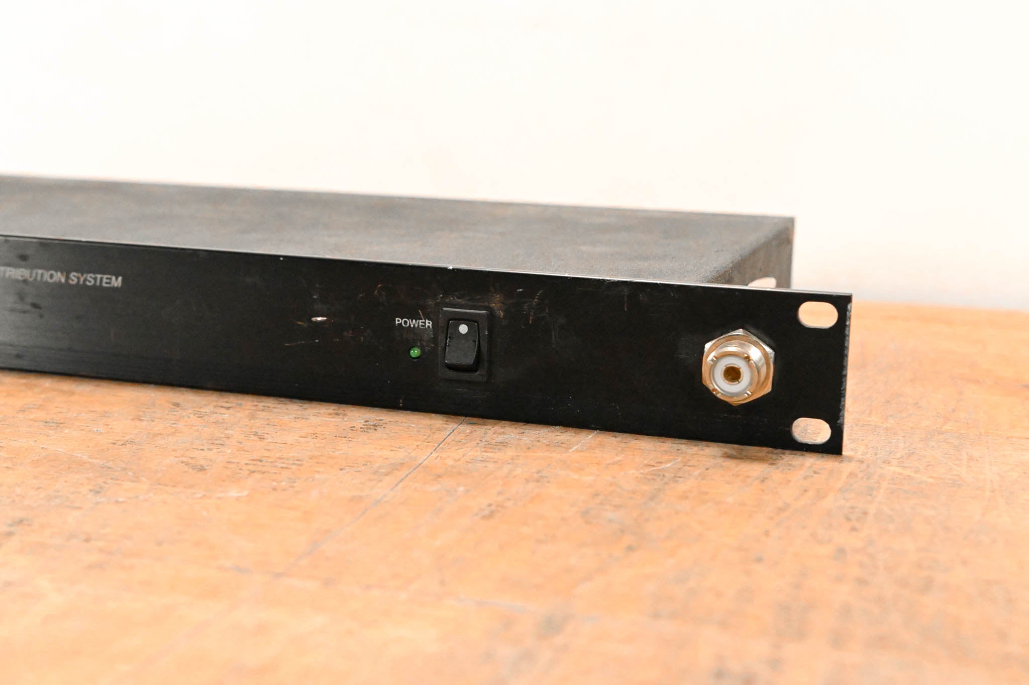 Shure WA405 Antenna/Power Distribution System