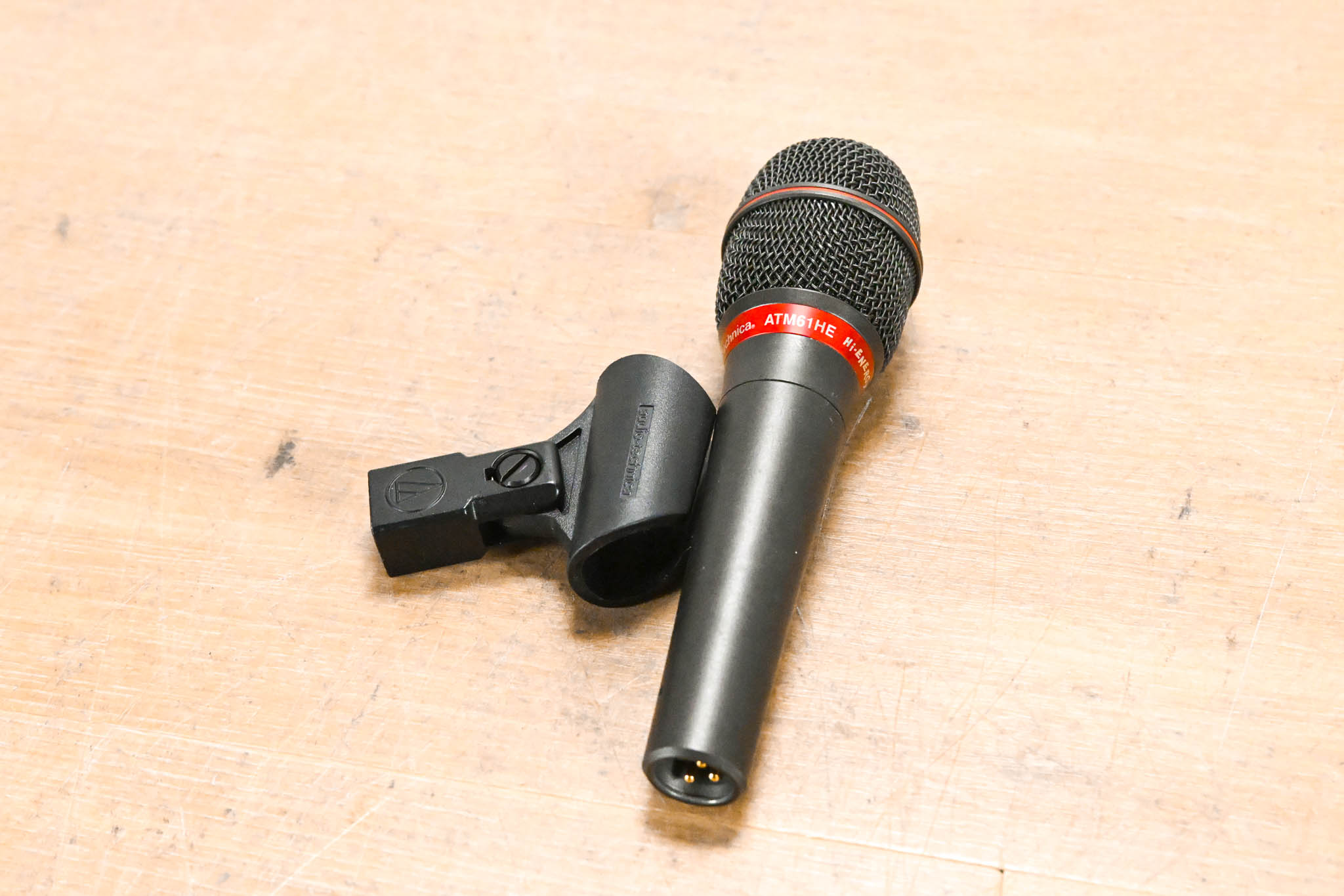 Audio-Technica ATM61HE Hypercardioid Dynamic Handheld Microphone
