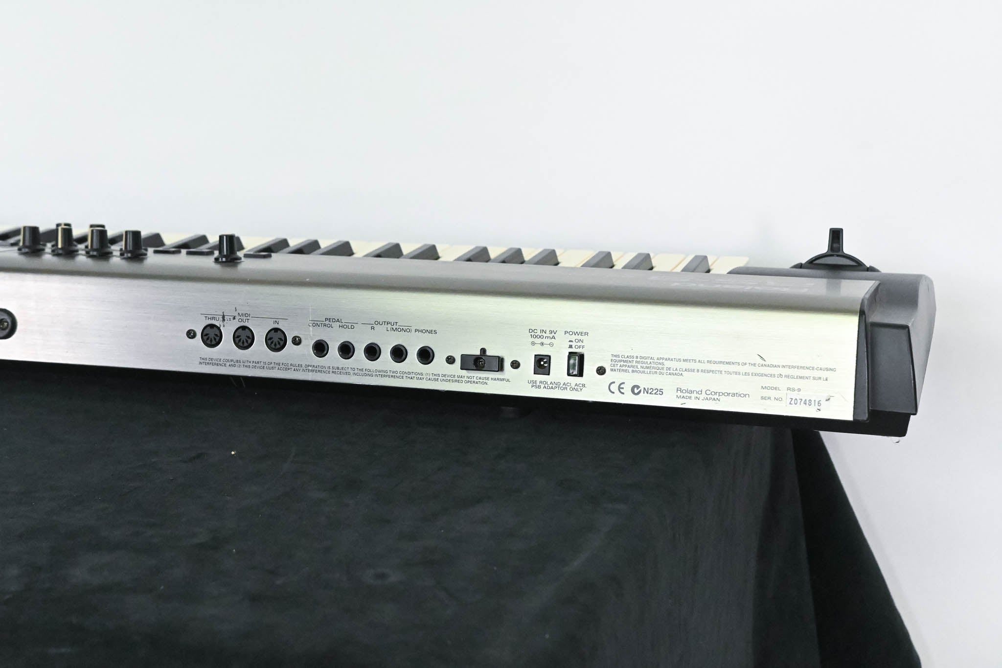 Roland RS-9 88-Key 64-Voice Synthesizer (NO POWER SUPPLY)
