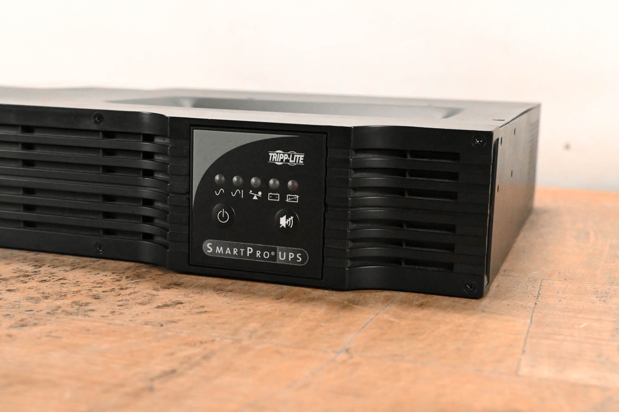 Tripp Lite Smart1500RM2U Smart Pro UPS (NO BATTERIES)
