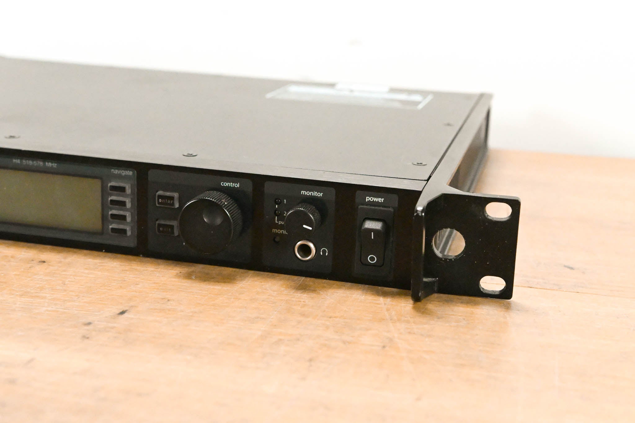 Shure UR4D+ Dual-Channel UHF Wireless Receiver - H4 Band: 518-578 MHz