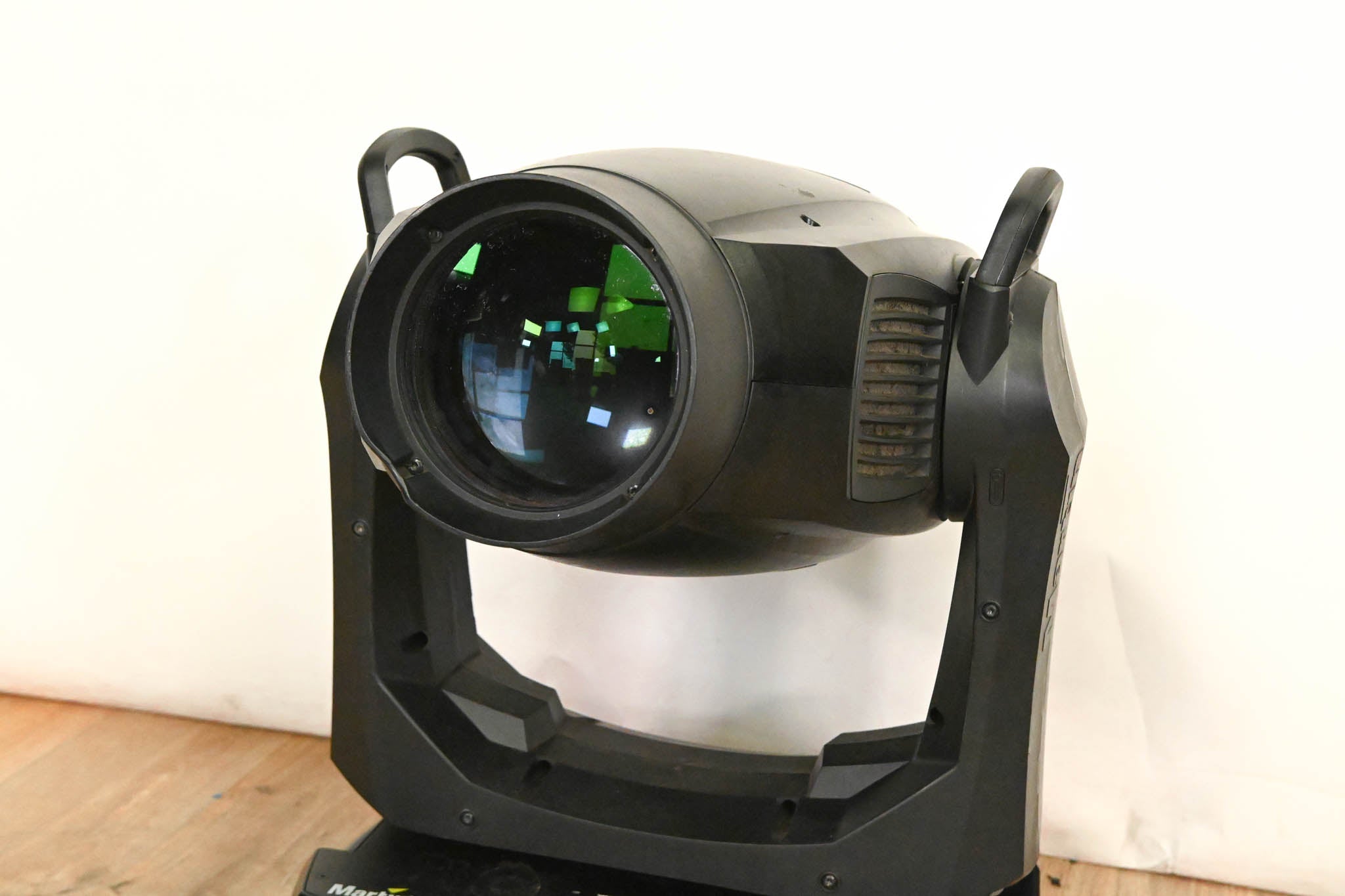 Martin MAC Viper Profile High Output Discharge-Based Moving Light