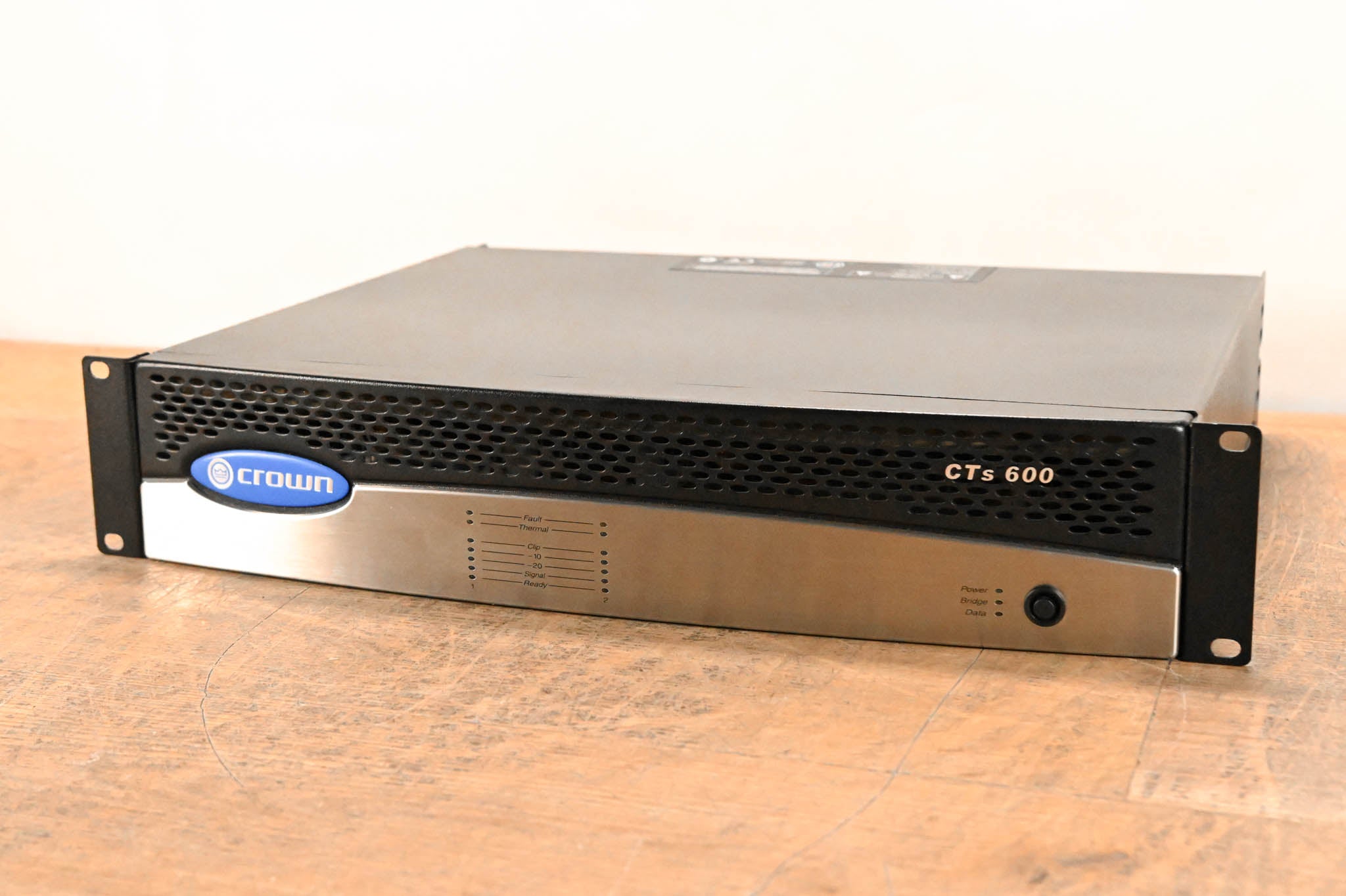 Crown CTs 600 Two-Channel 300W Power Amplifier