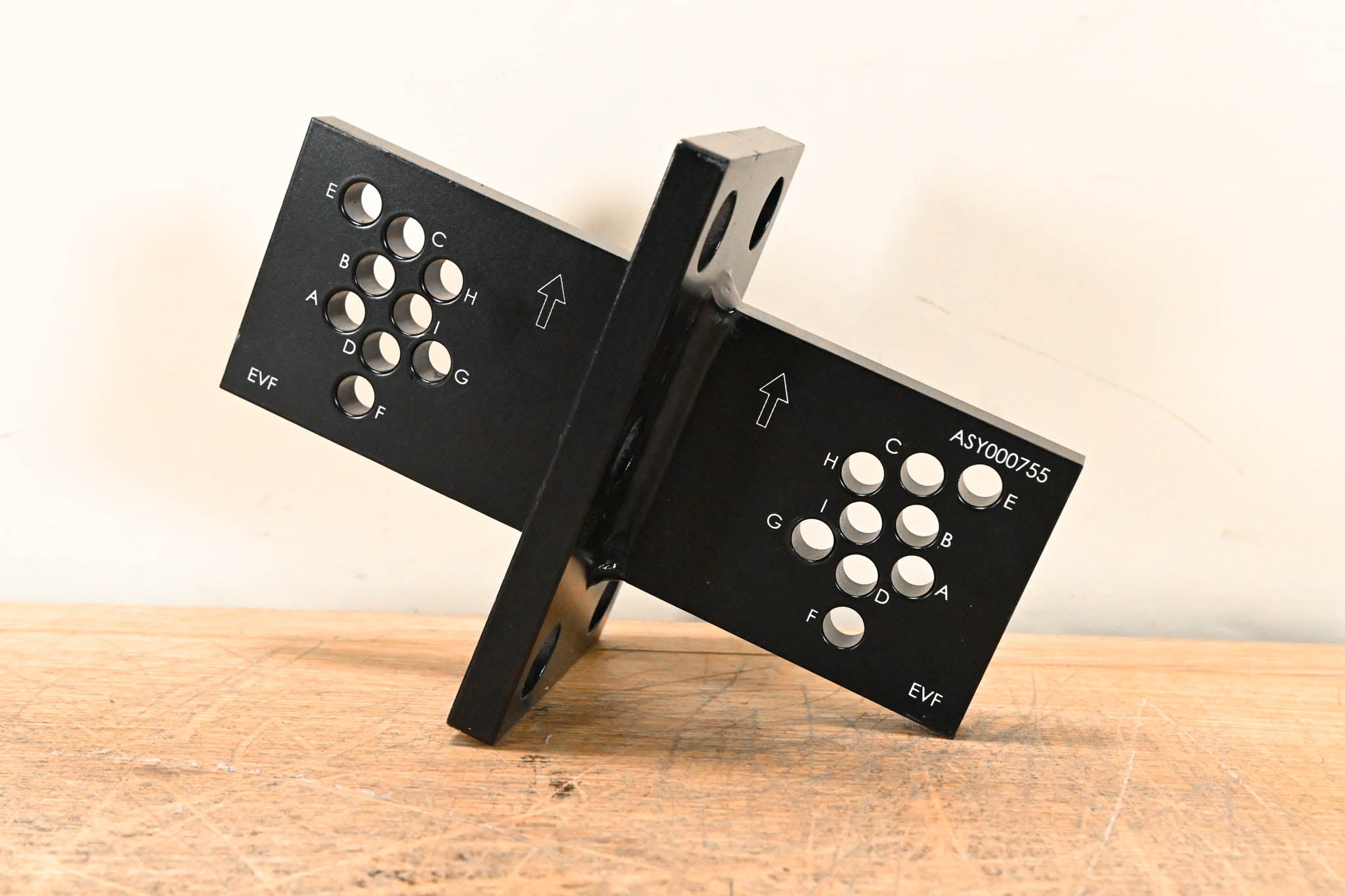 Electro-Voice (EV) HRK-1B Horizontal Mounting Plates for EVF Series