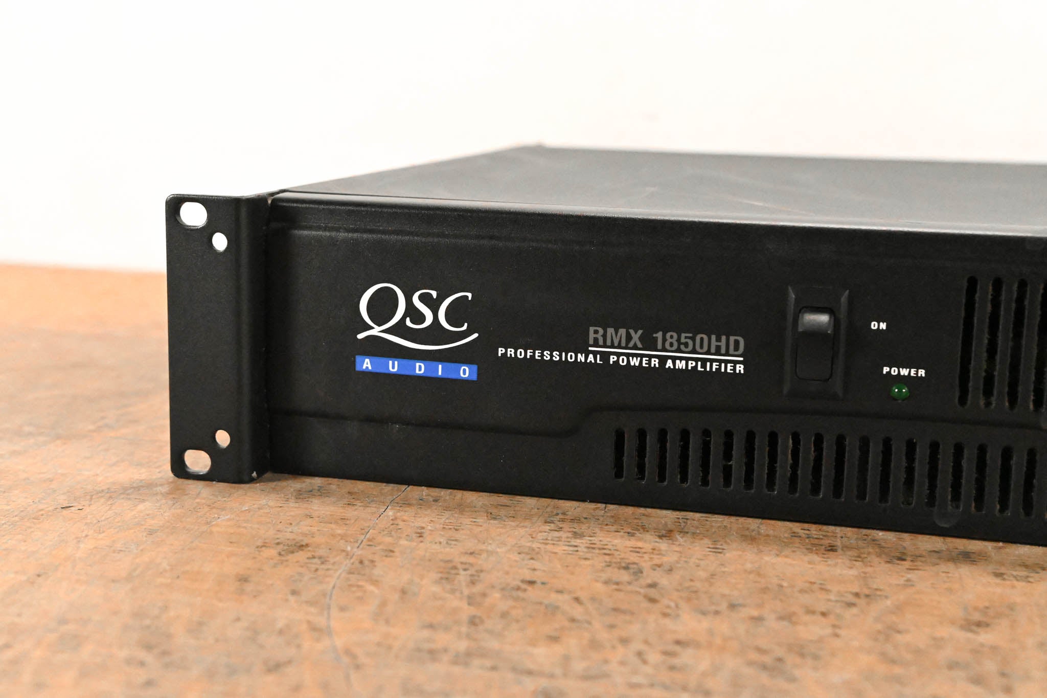 QSC RMX1850HD 2-Channel Power Amplifier
