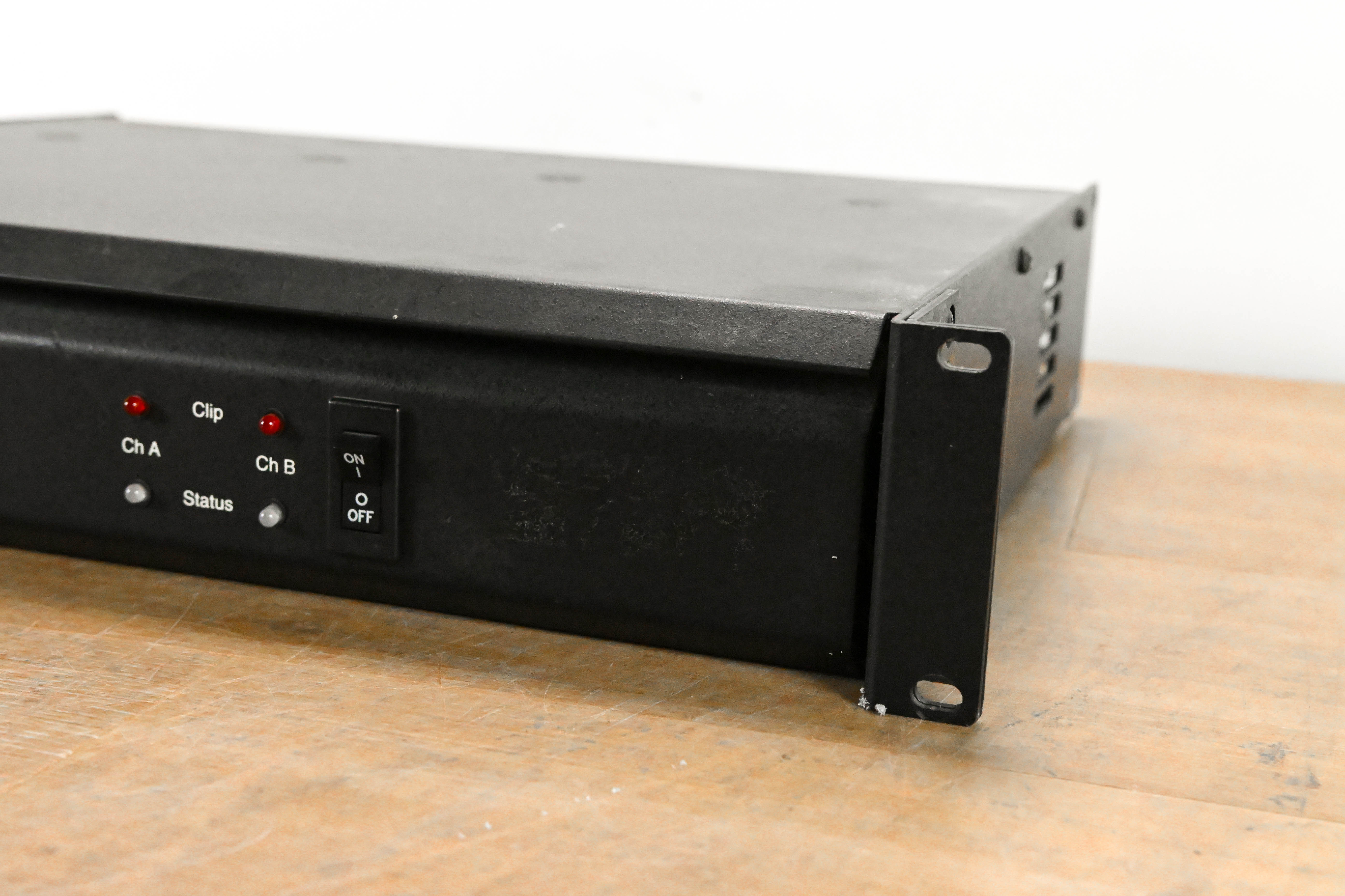 Crest Audio FCV220 2-Channel Installation Power Amplifier