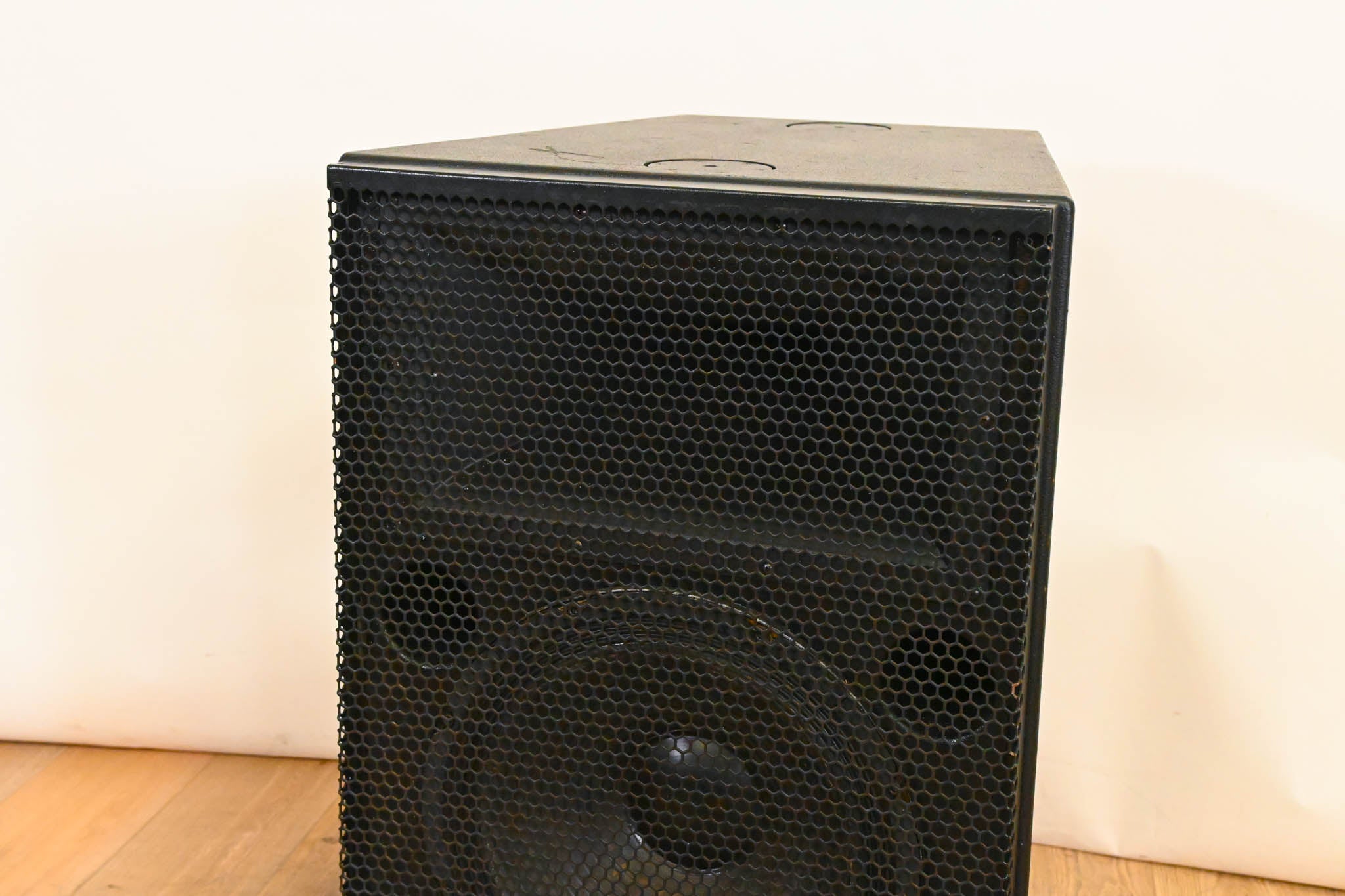 Meyer Sound MSL-2A Self-Powered Reinforcement Loudspeaker