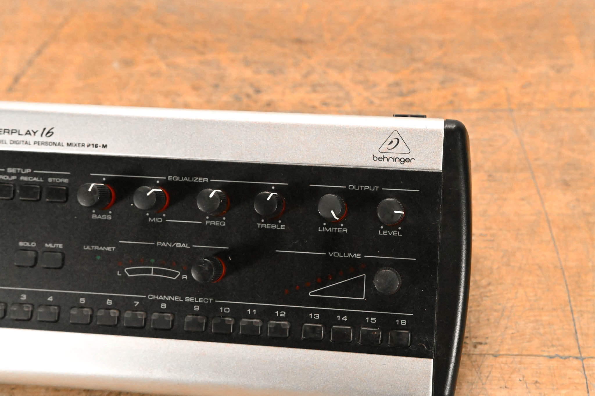 Behringer Powerplay P16-M 16-Channel Digital Personal Mixer