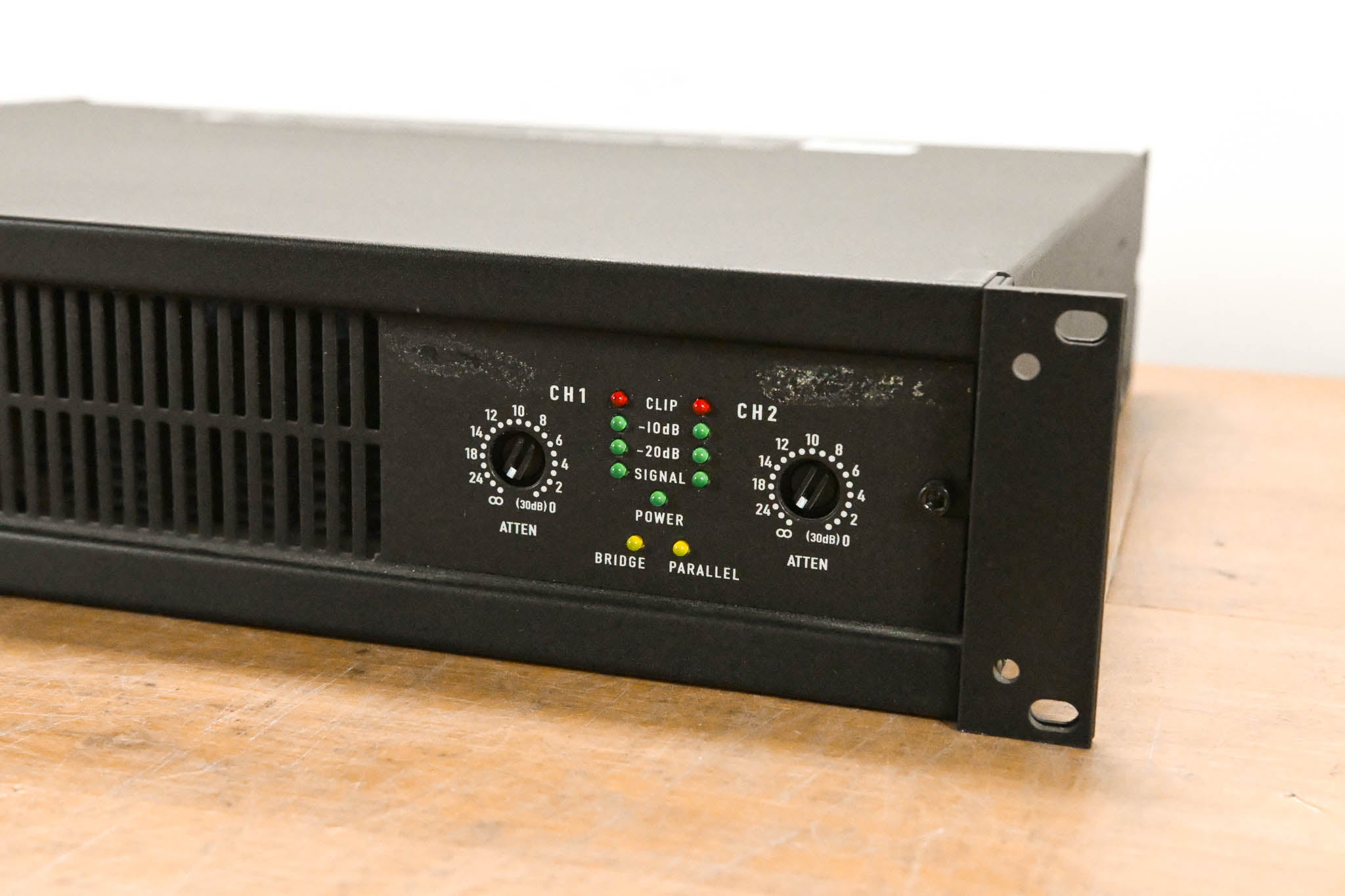 QSC CX302 2-Channel Power Amplifier