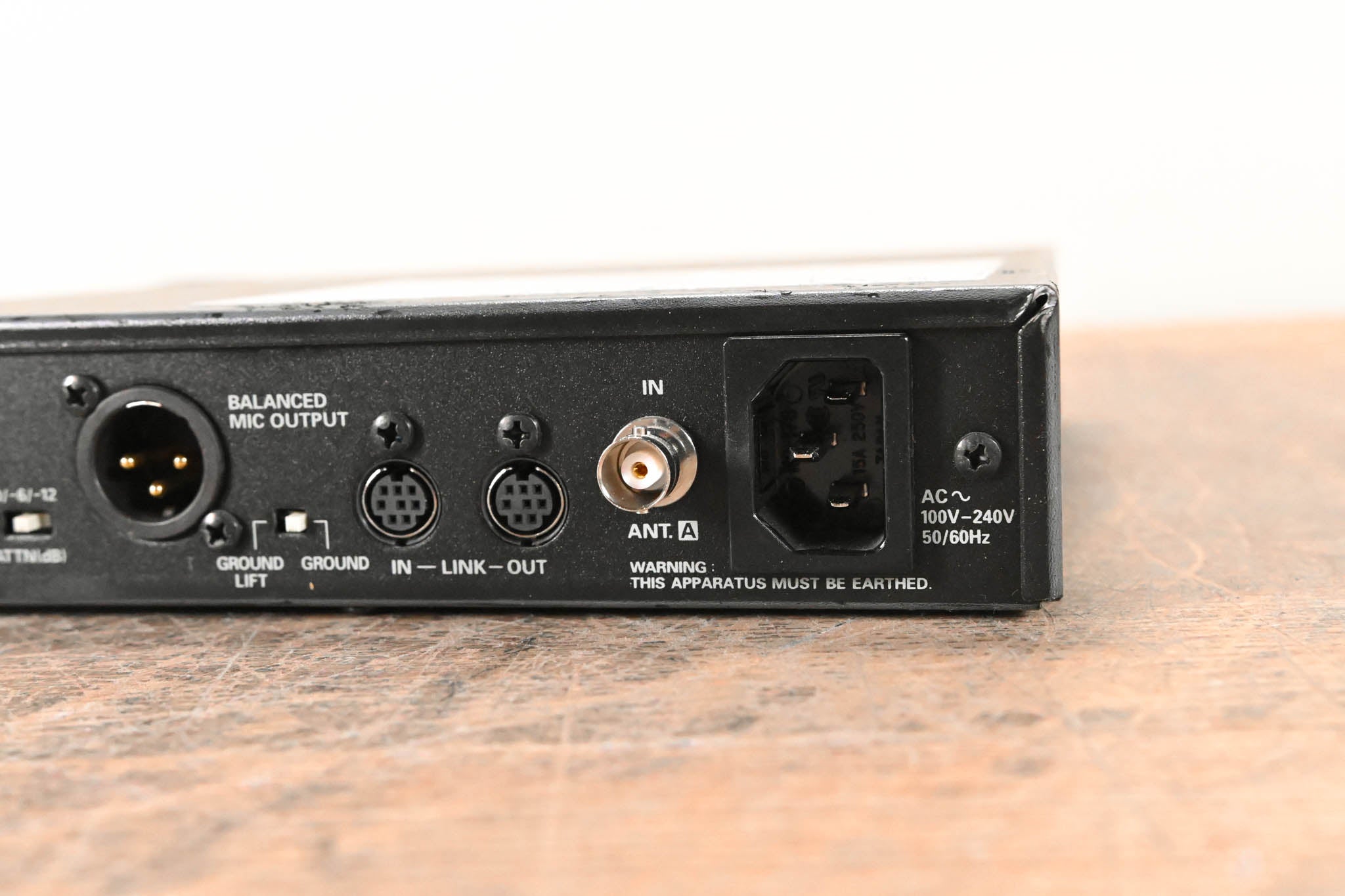 Audio-Technica AEW-R4100 UHF Wireless Receiver - D Band: 655-680 MHz