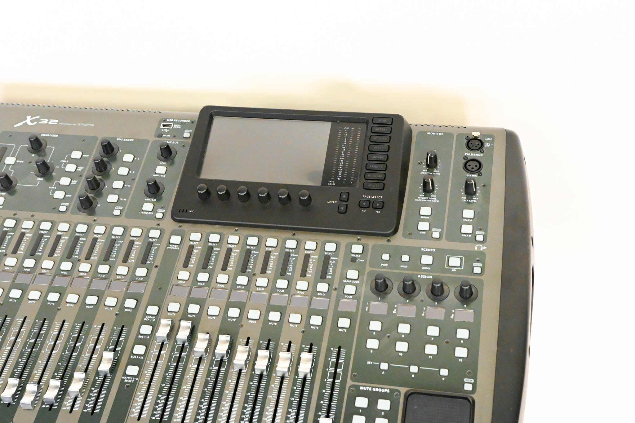 Behringer X32 40-Channel Digital Mixing Console
