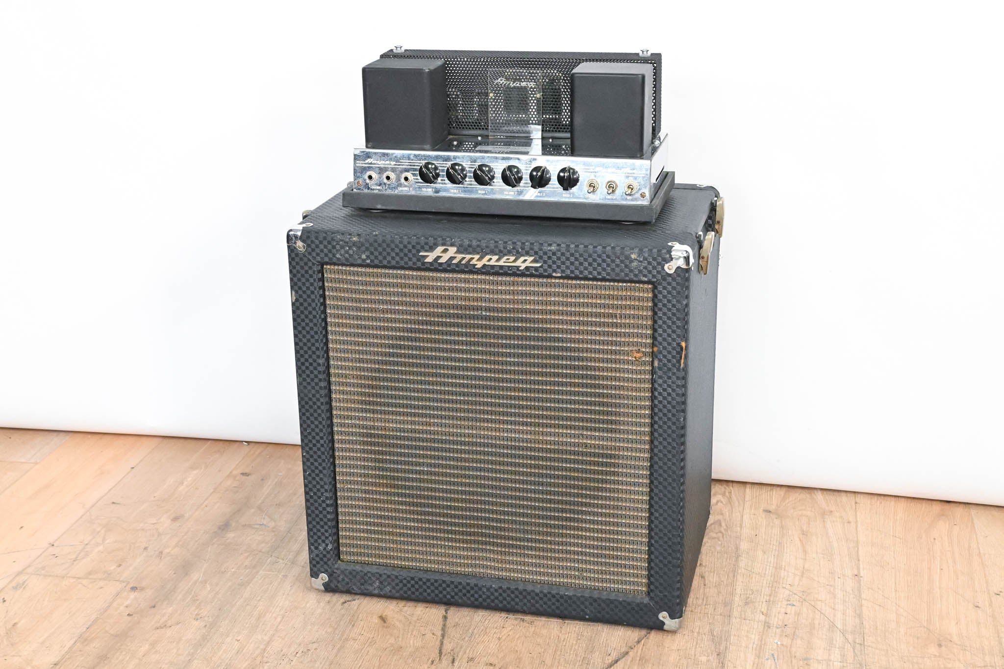 Ampeg B-15NC Portaflex 2-Channel 25-Watt 1x15" Bass Combo 1964