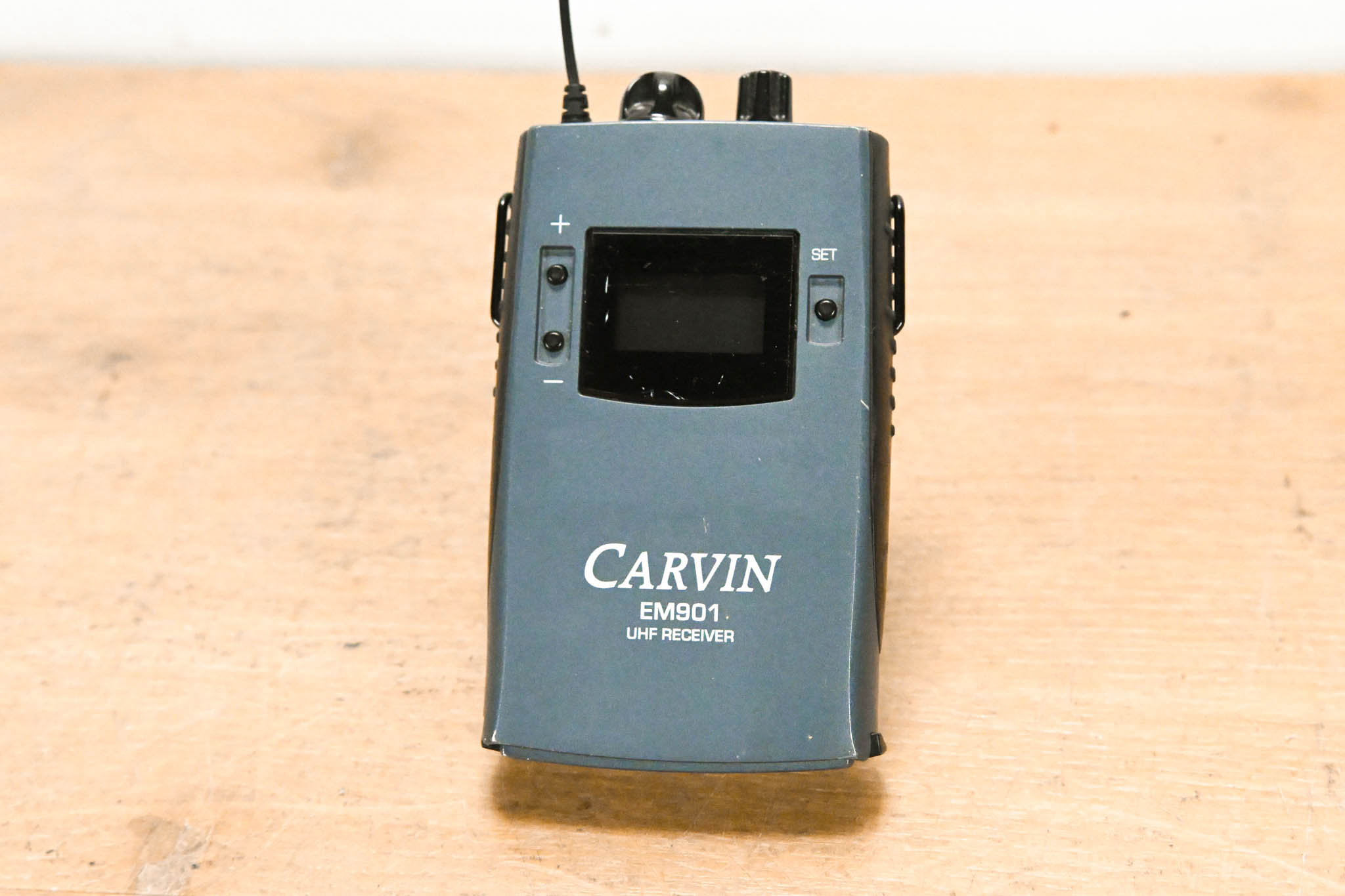 Carvin EM900 Wireless IEM System with EM901 Bodypack - 638-662 MHz
