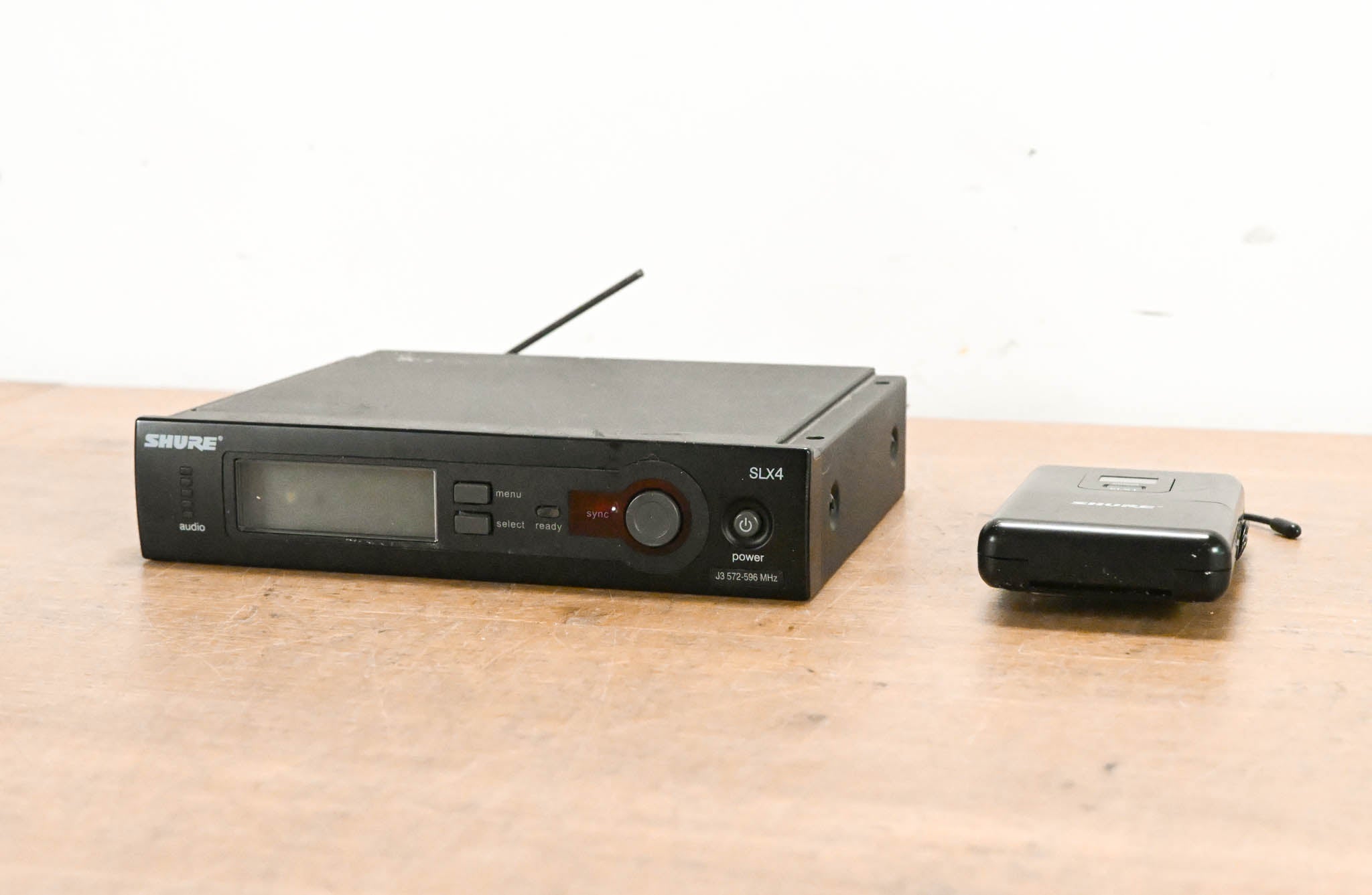 Shure SLX14 Bodypack Wireless System - J3 Band (NO POWER SUPPLY)