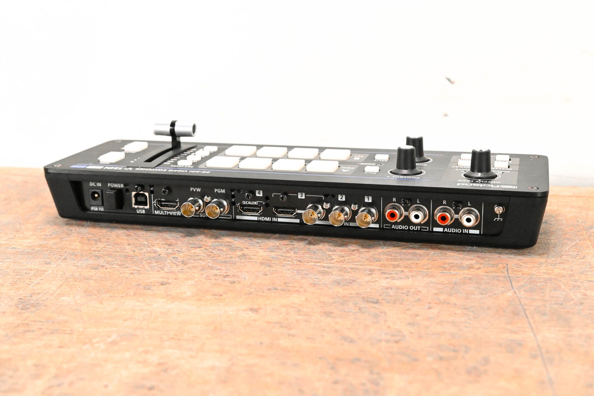 Roland V-1SDI 4-Channel 3G-SDI Video Switcher (NO POWER SUPPLY)