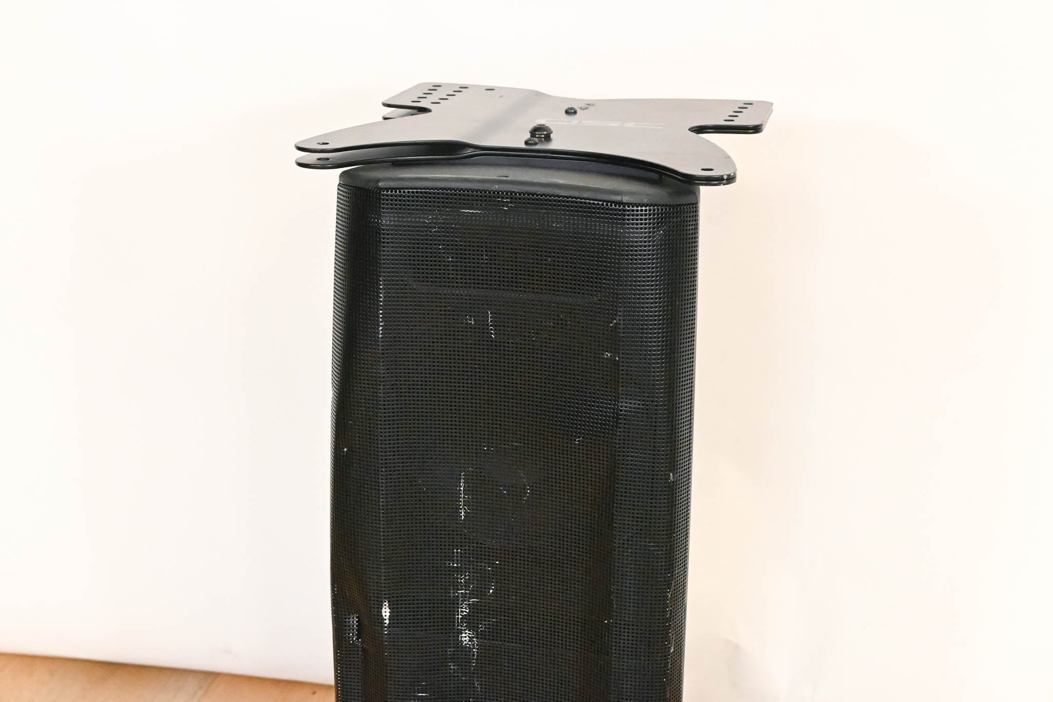 QSC WL2082-i Installation Line Array Loudspeaker