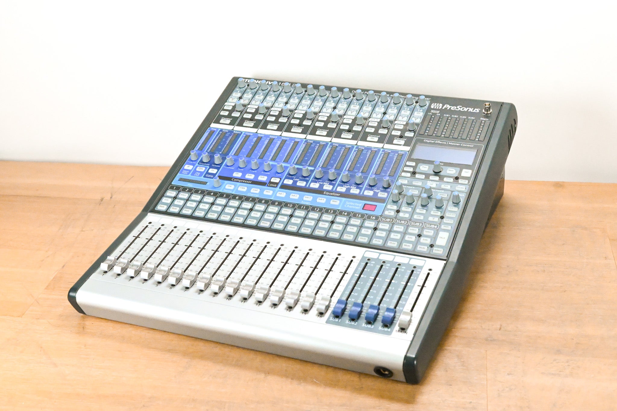 PreSonus StudioLive 16.4.2 16-Channel Digital Audio Mixer