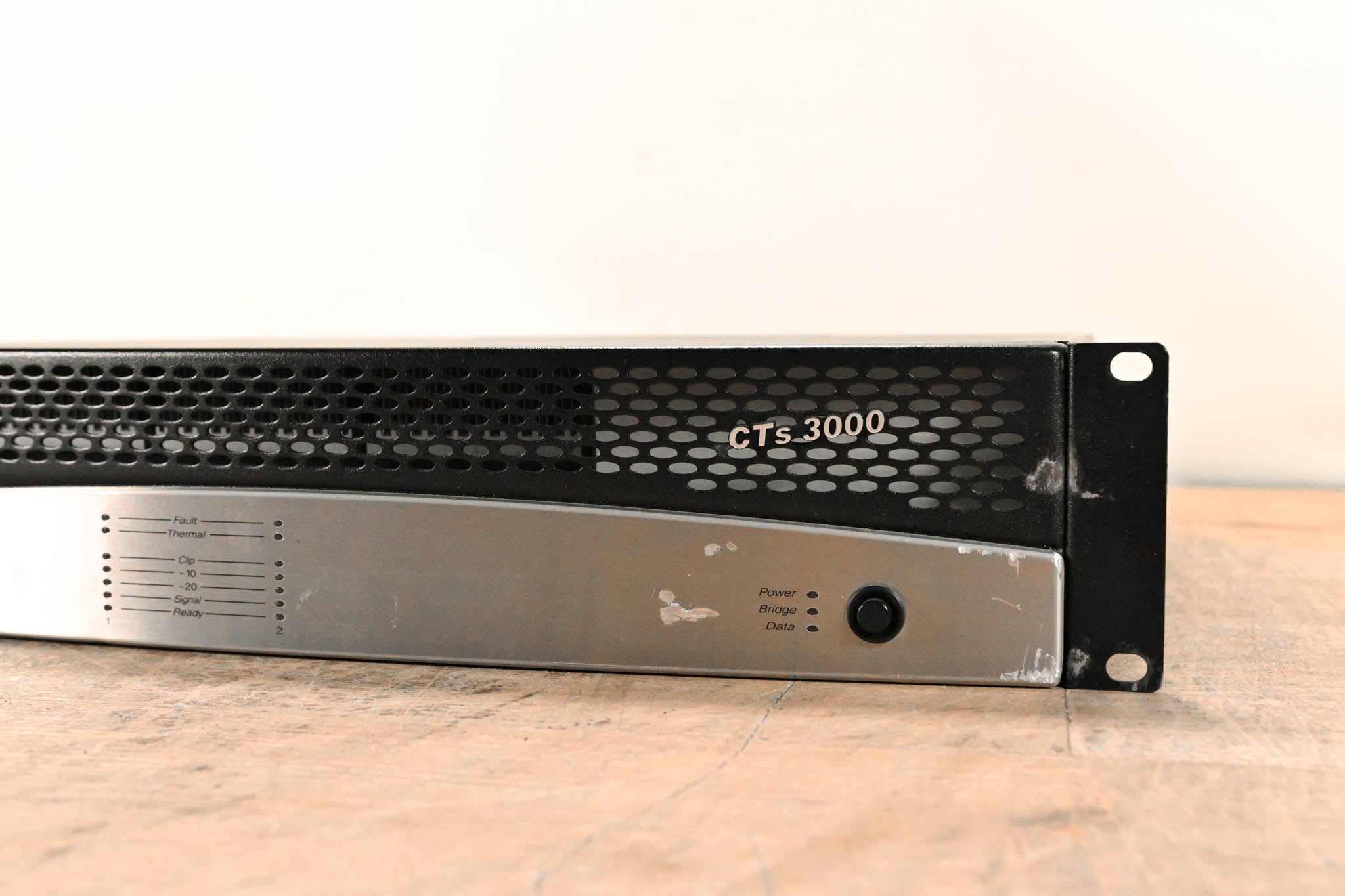 Crown CTs 3000 Two-Channel 1500W Power Amplifier