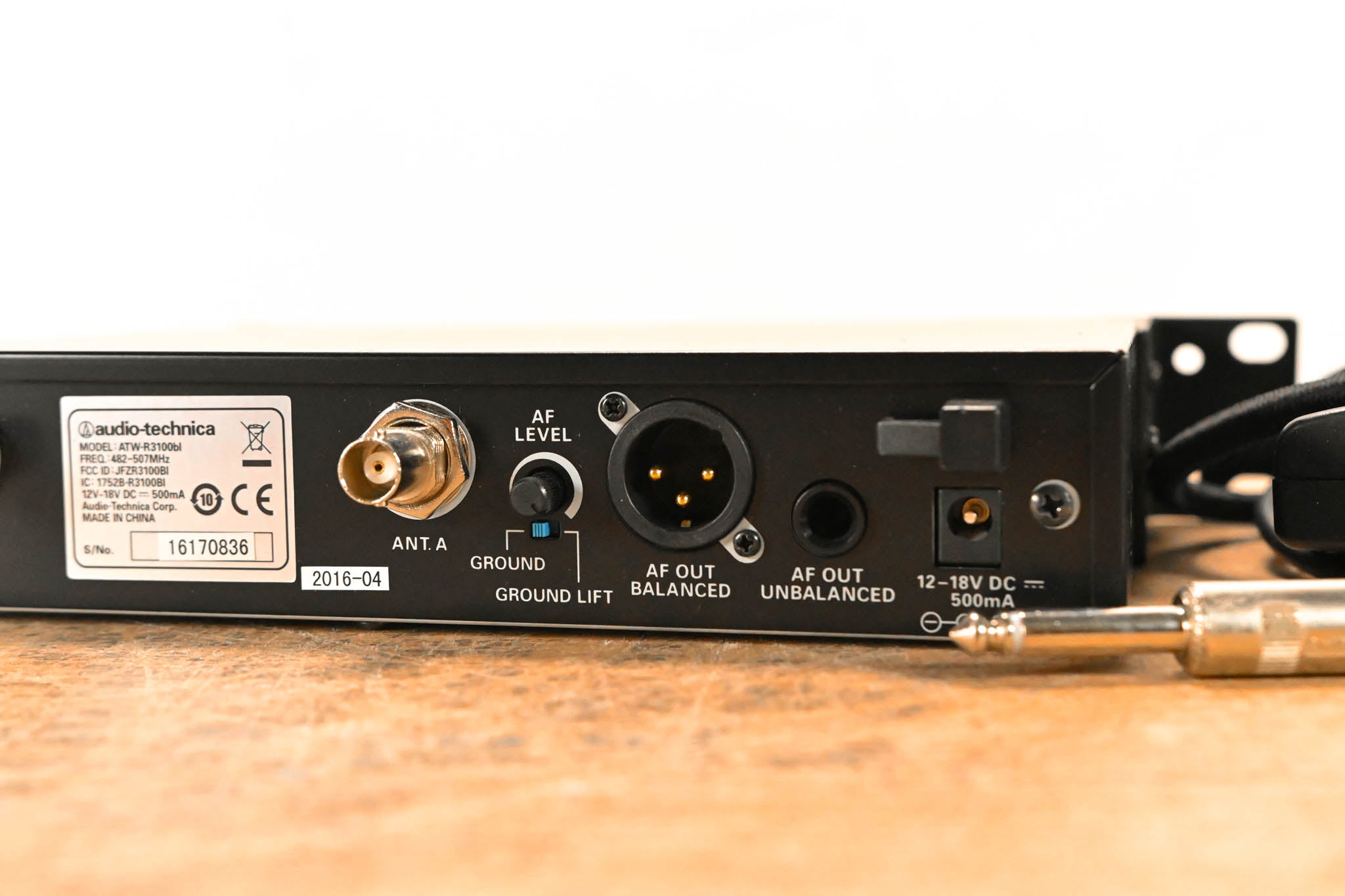 Audio-Technica ATW-R3100bl Receiver w/ Bodypack - 482-507 MHz (NO PSU)