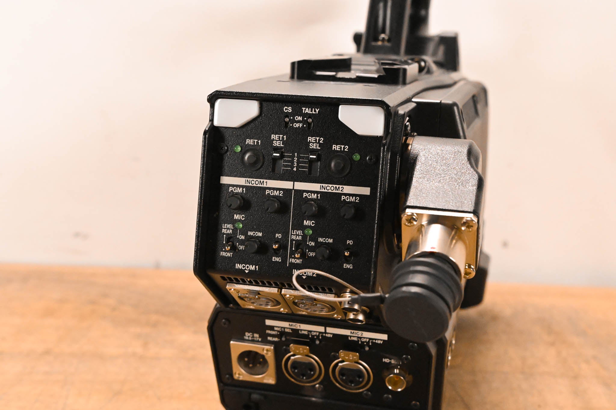 Hitachi Z-HD5000 HDTV Camera with CA-HF1000 Camera Adaptor