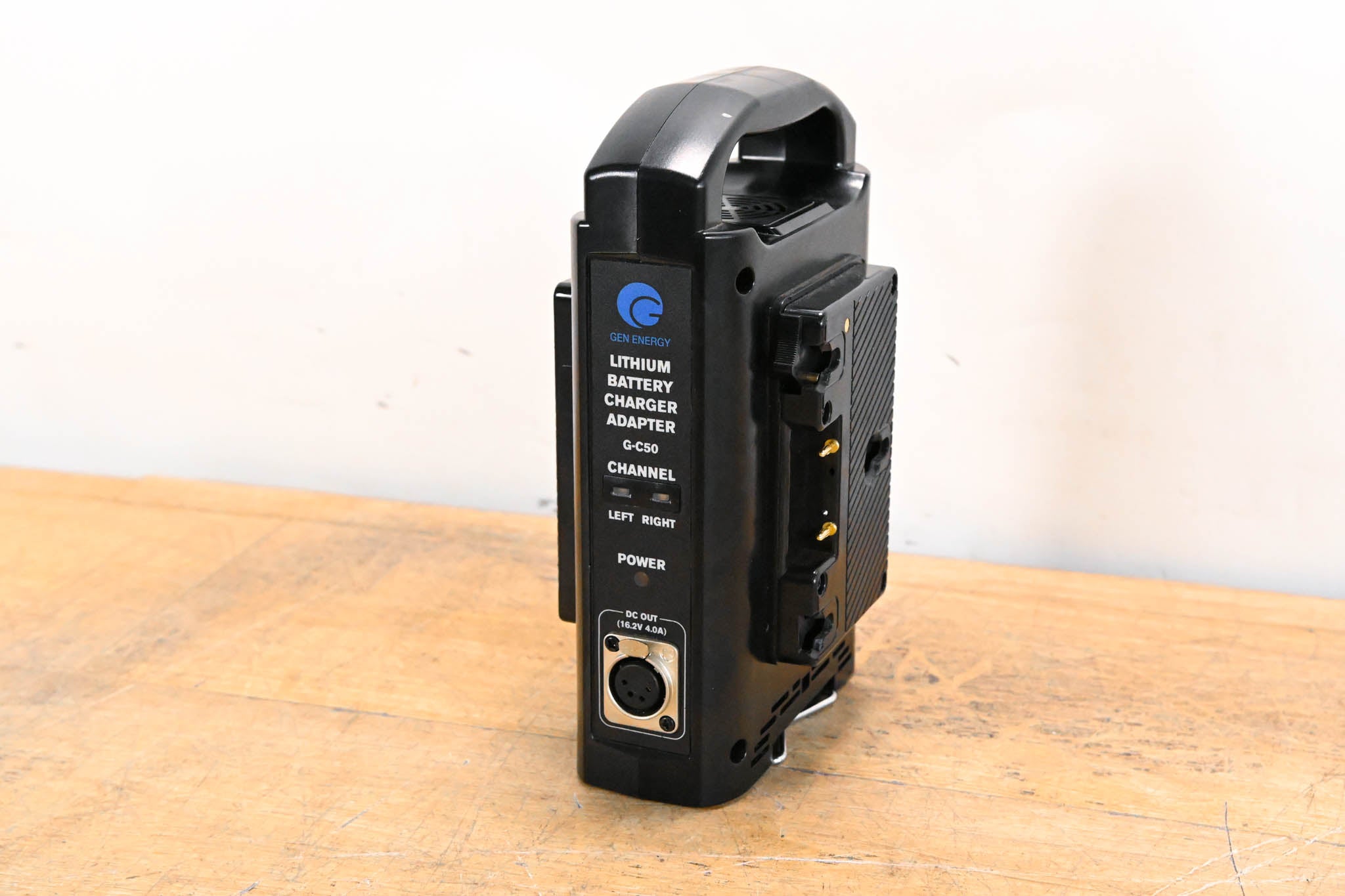 Gen Energy G-C50 2-Channel Lithium-Ion Battery Charger (Gold Mount)