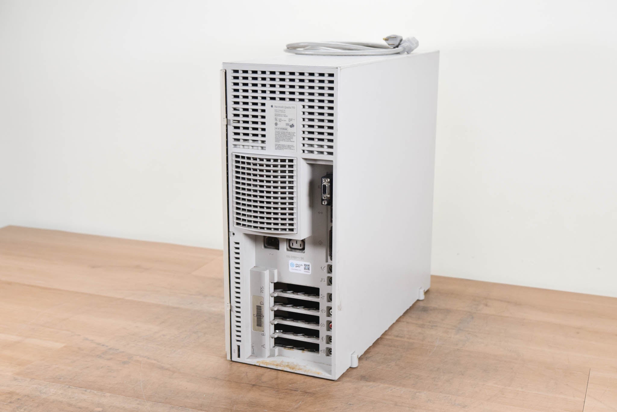 Apple Macintosh Quadra 950 Personal Computer