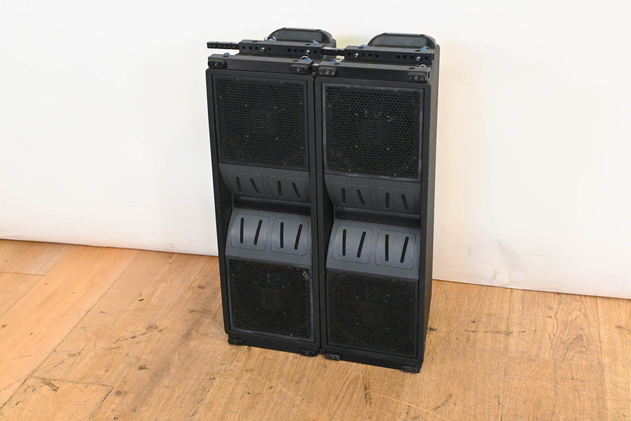 JBL VT4886 Dual 6.5" Passive Compact Line Array Loudspeakers (PAIR)
