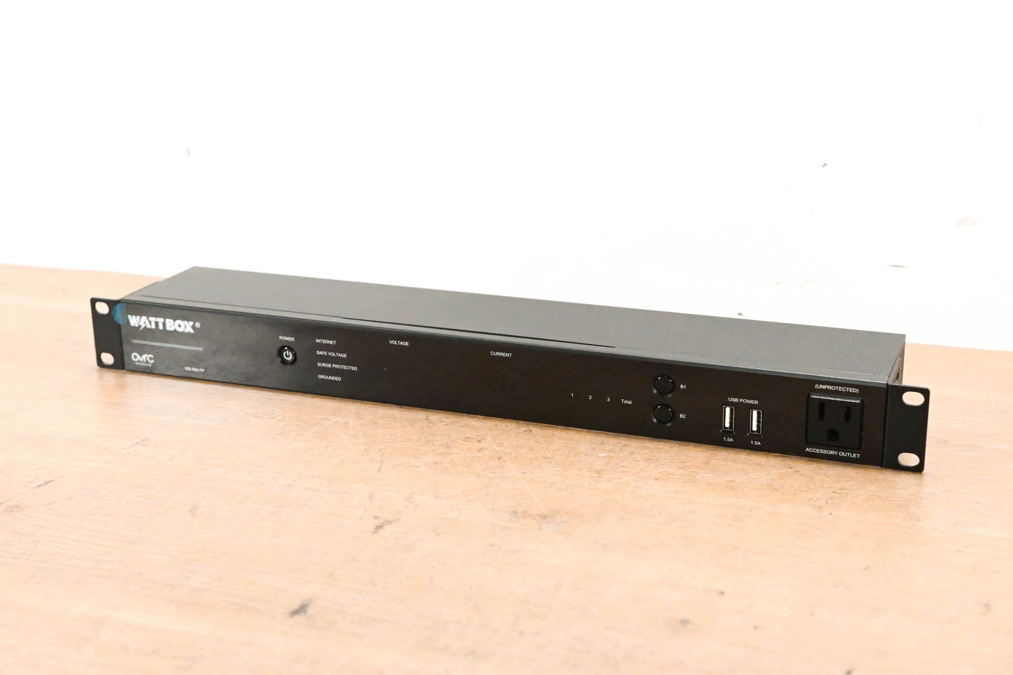 WattBox WB-800-FP Rack Mountable Faceplate Display