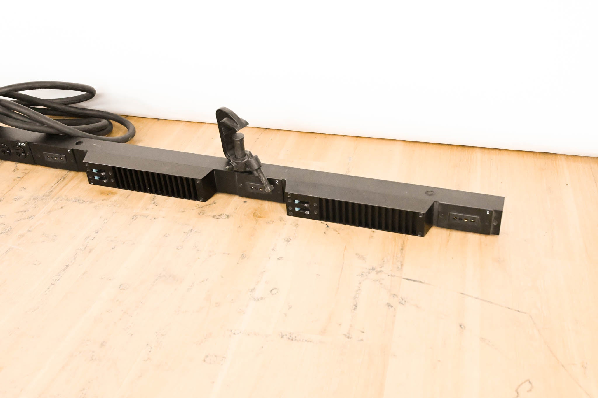 ETC SB6-10M 6 x 10A (1200W) SmartBar with Stage Pin Connectors