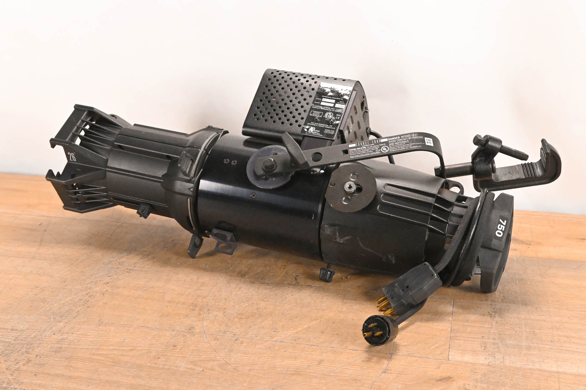 ETC Source Four 750 26 Degree Leko w/OceanOptics SeaChanger Color Engine