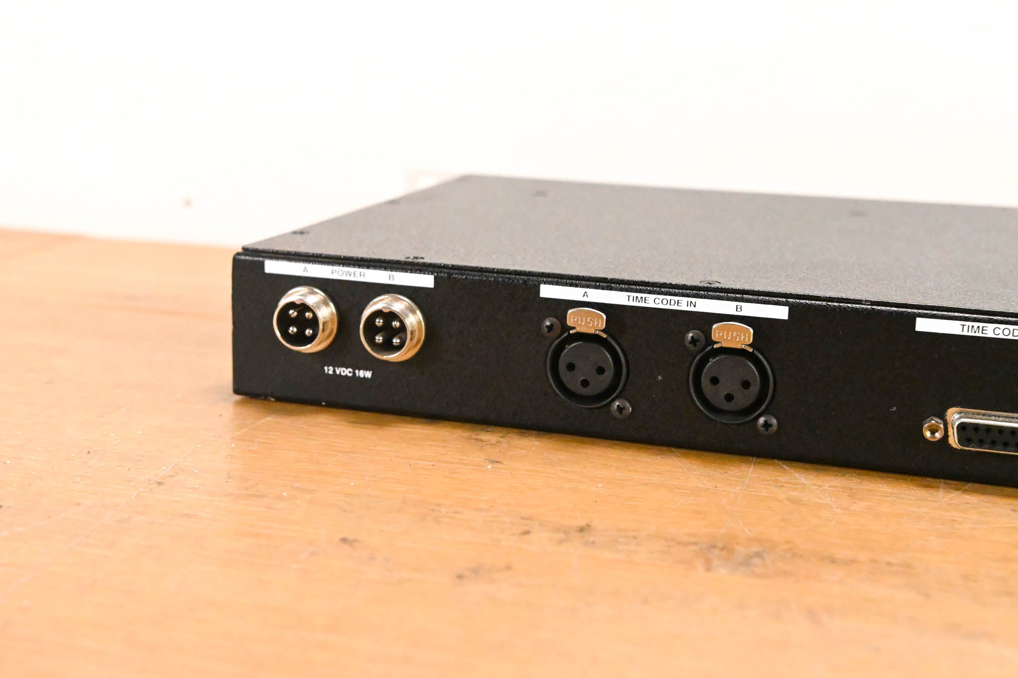 Brainstorm Electronics SR-28 Timecode Distributor/Reshaper (NO PSU)